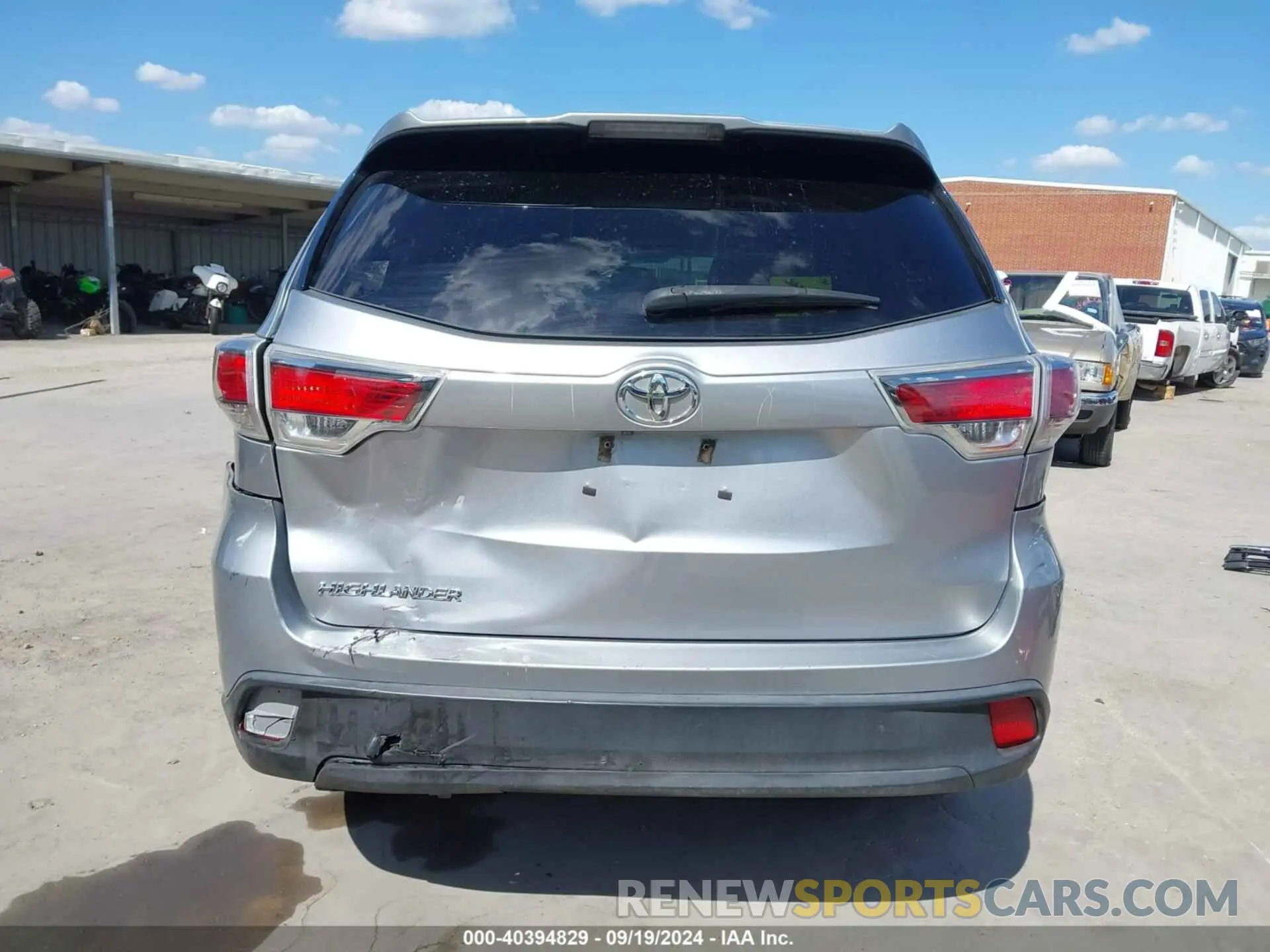 16 fotografías del automóvil dañado 5TDZARFHXGS021838 TOYOTA HIGHLANDER 2016