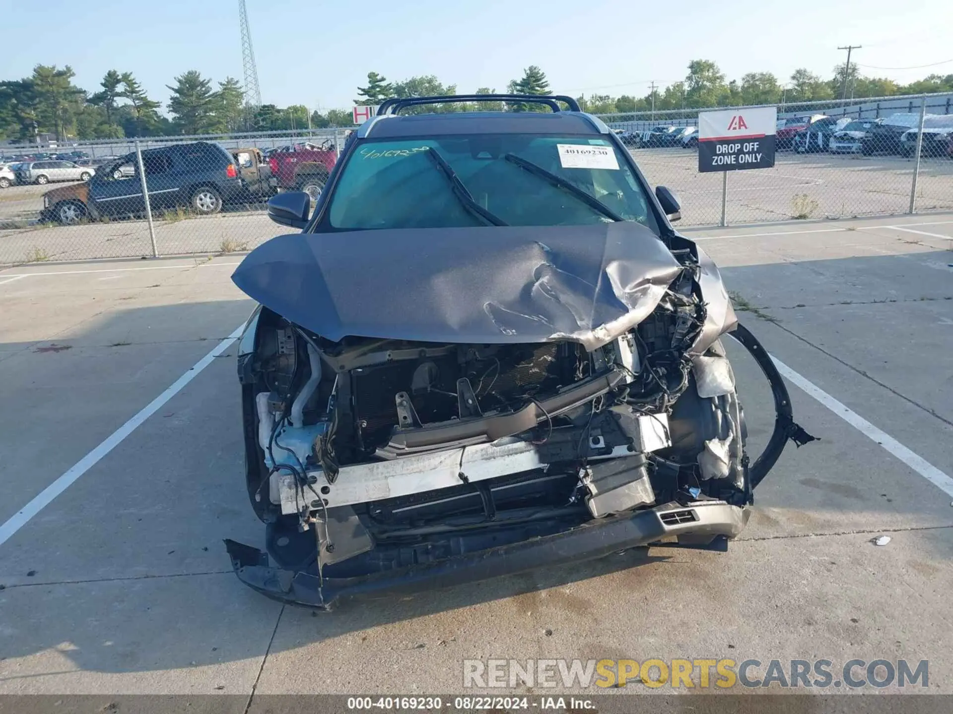 13 fotografías del automóvil dañado 5TDDZRFH8JS496897 TOYOTA HIGHLANDER 2018