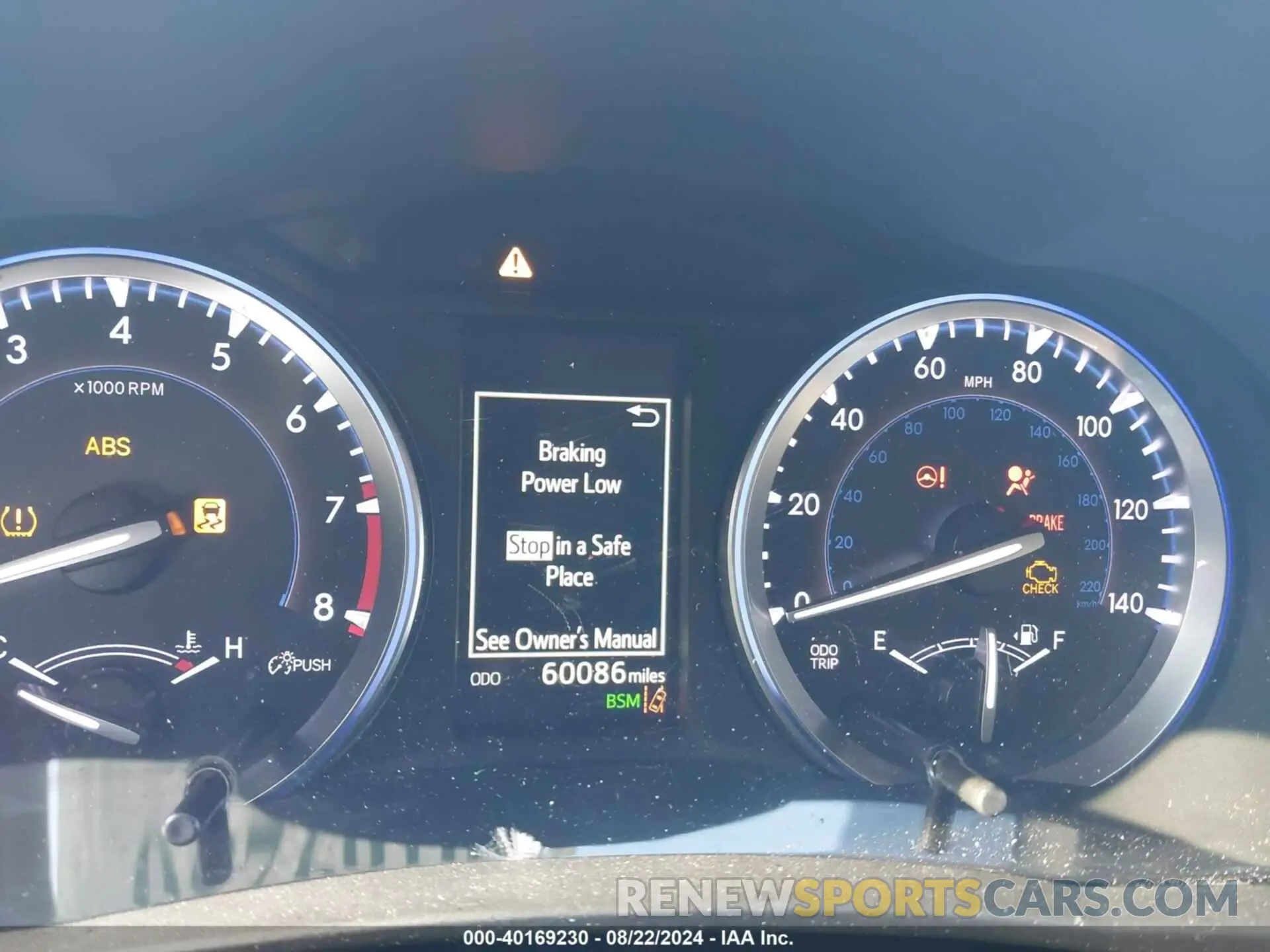 16 fotografías del automóvil dañado 5TDDZRFH8JS496897 TOYOTA HIGHLANDER 2018