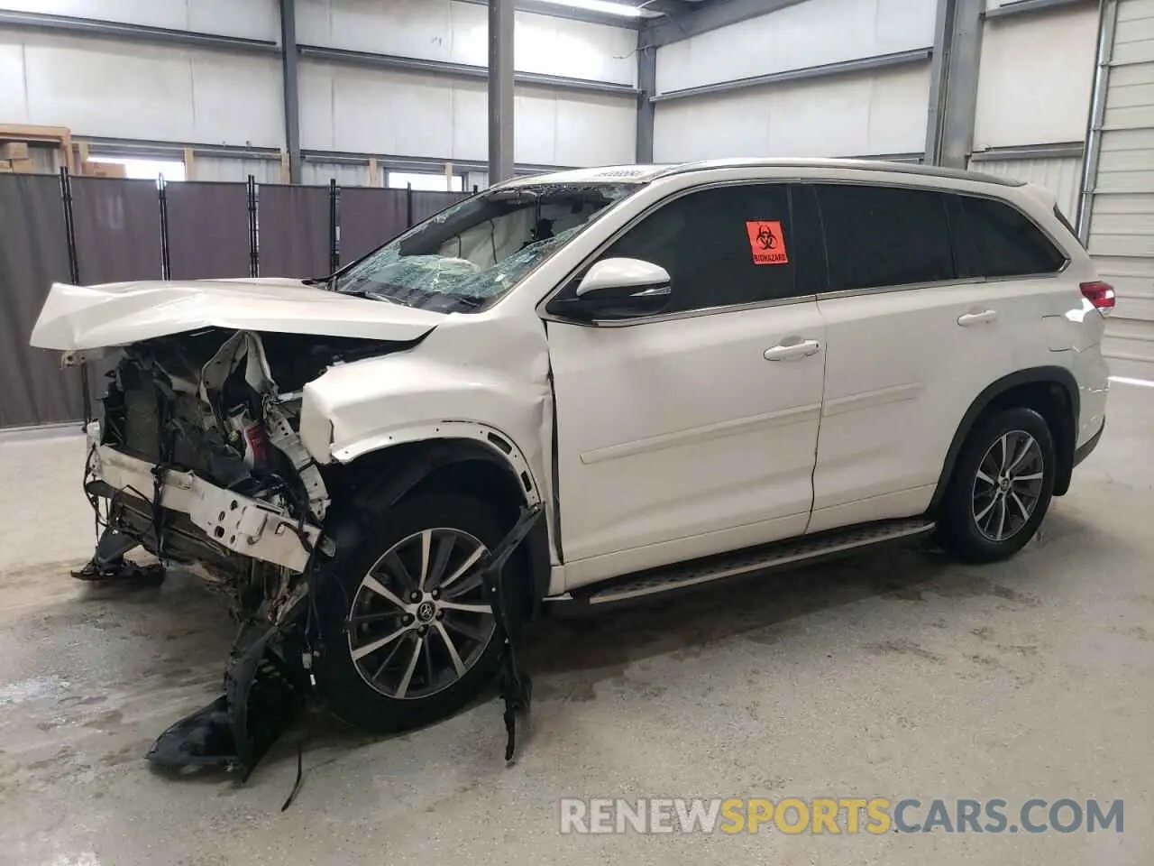 1 fotografías del automóvil dañado 5TDJZRFH7JS561063 TOYOTA HIGHLANDER 2018
