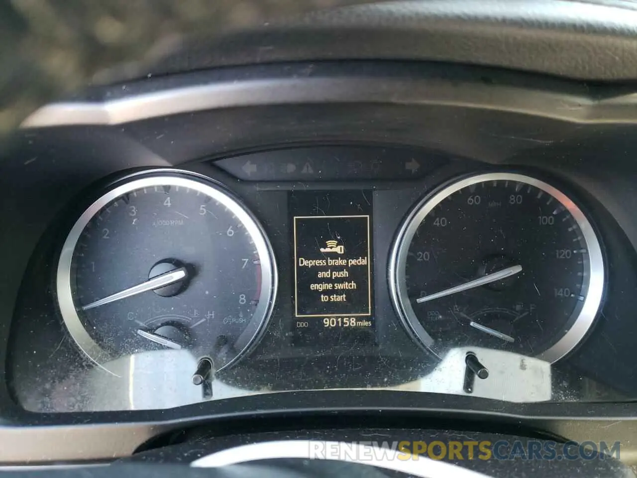 9 fotografías del automóvil dañado 5TDJZRFHXJS531765 TOYOTA HIGHLANDER 2018