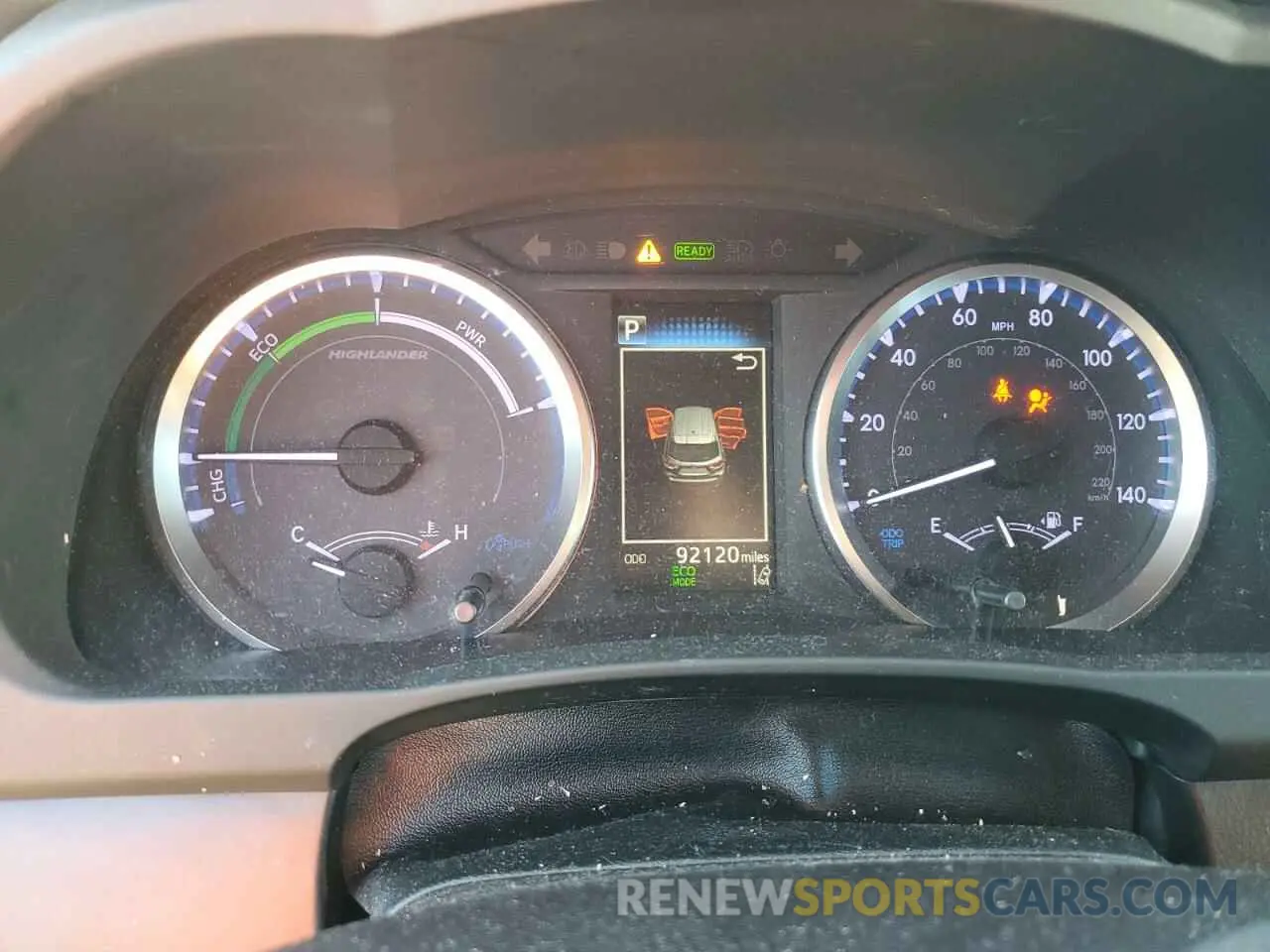 9 fotografías del automóvil dañado 5TDBGRFH1KS061296 TOYOTA HIGHLANDER 2019