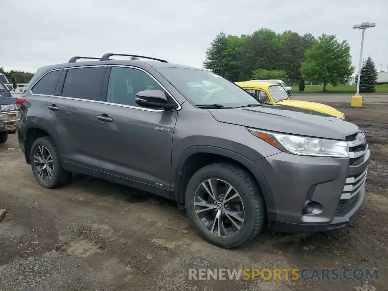 4 fotografías del automóvil dañado 5TDBGRFH4KS065908 TOYOTA HIGHLANDER 2019