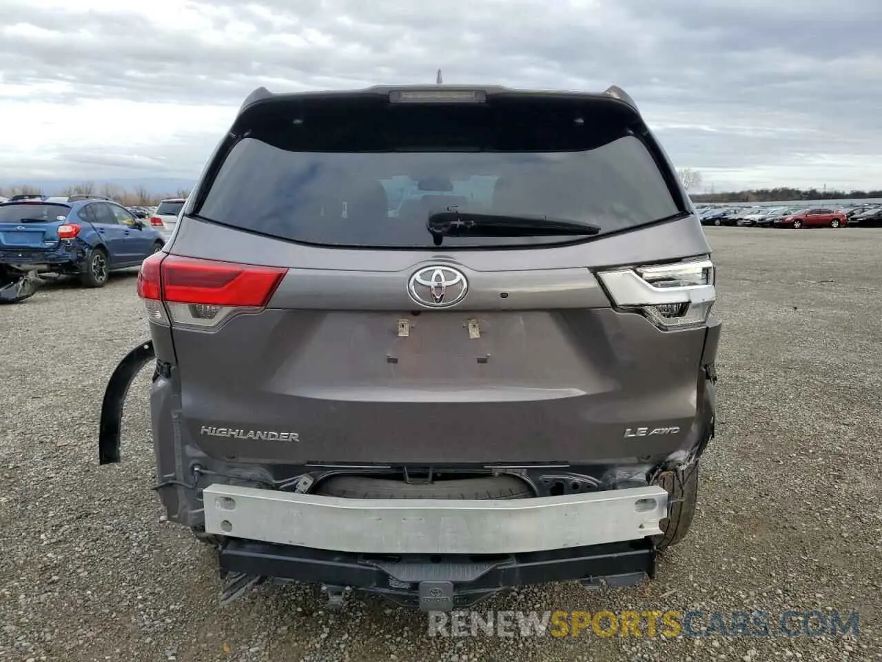 6 fotografías del automóvil dañado 5TDBZRFH0KS743712 TOYOTA HIGHLANDER 2019