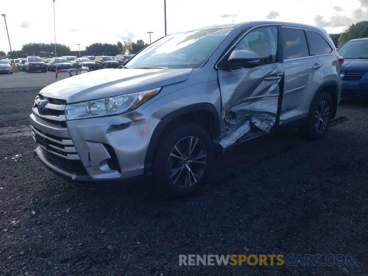 2 fotografías del automóvil dañado 5TDBZRFH0KS932019 TOYOTA HIGHLANDER 2019