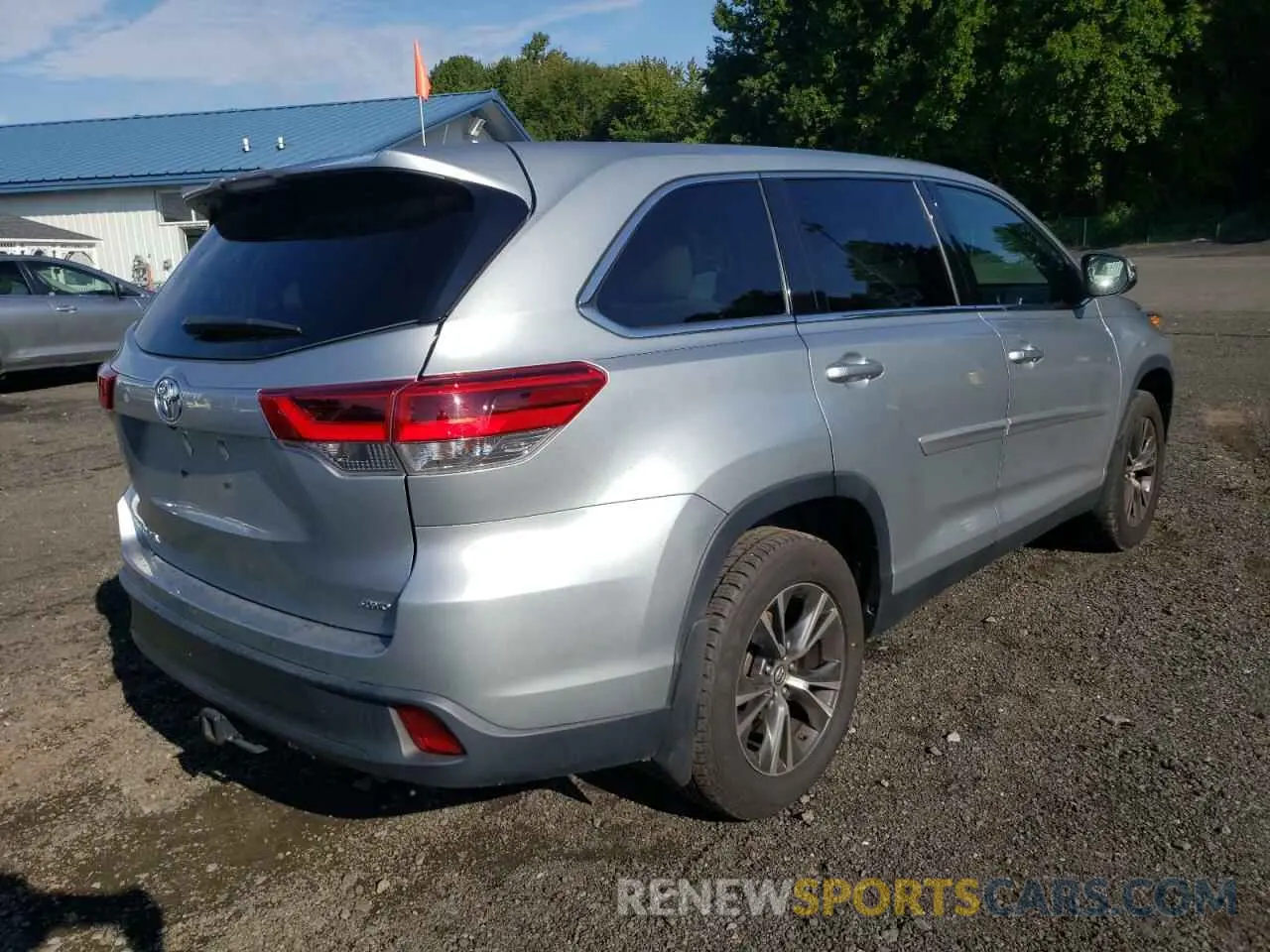 4 fotografías del automóvil dañado 5TDBZRFH0KS932019 TOYOTA HIGHLANDER 2019