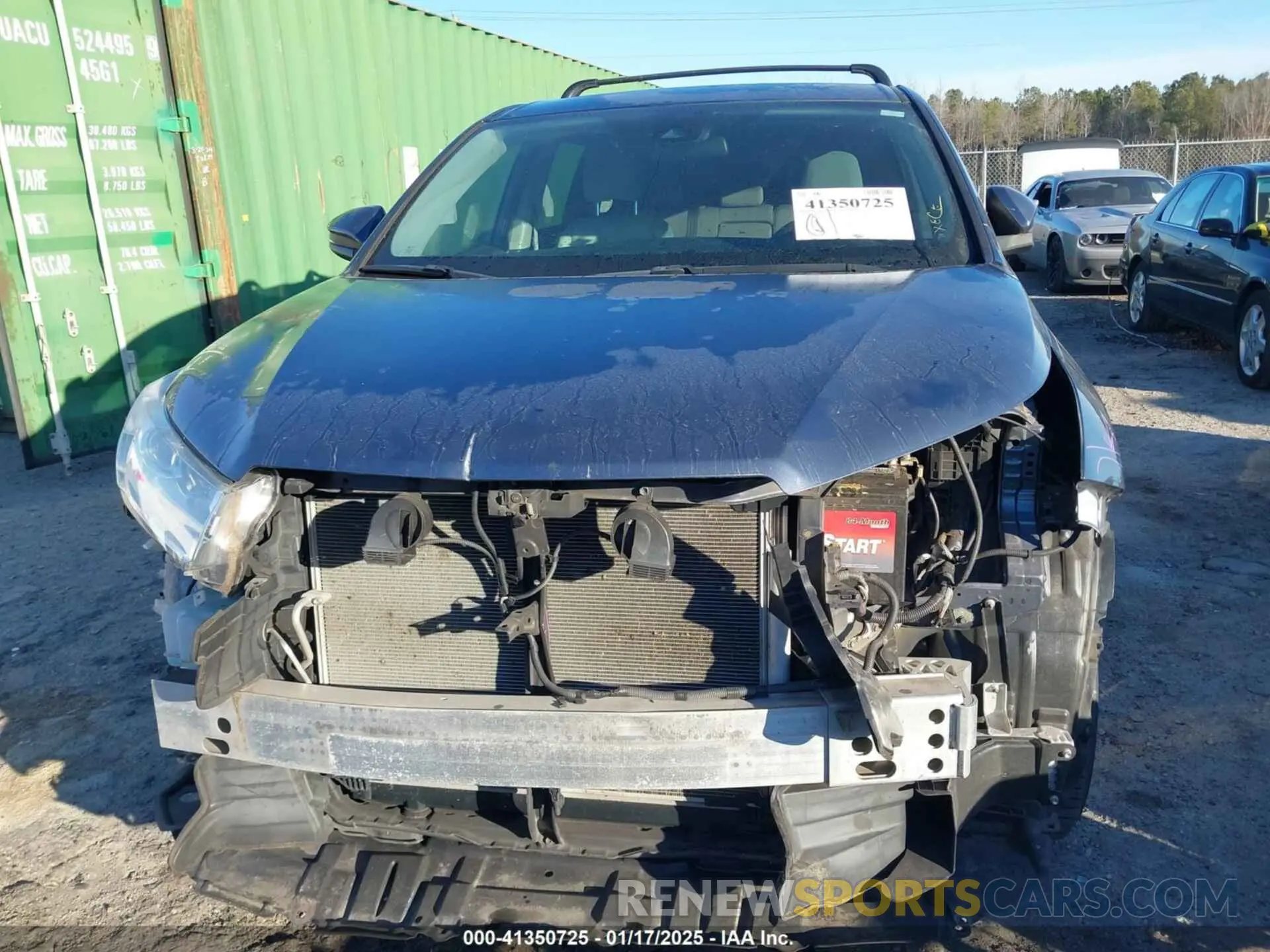 13 fotografías del automóvil dañado 5TDBZRFH0KS942453 TOYOTA HIGHLANDER 2019