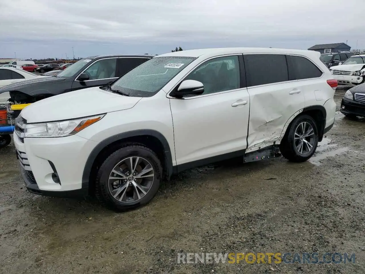 1 fotografías del automóvil dañado 5TDBZRFH0KS977879 TOYOTA HIGHLANDER 2019