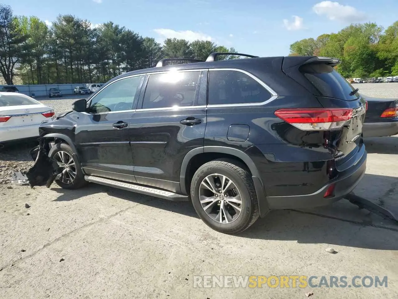 2 fotografías del automóvil dañado 5TDBZRFH1KS725302 TOYOTA HIGHLANDER 2019