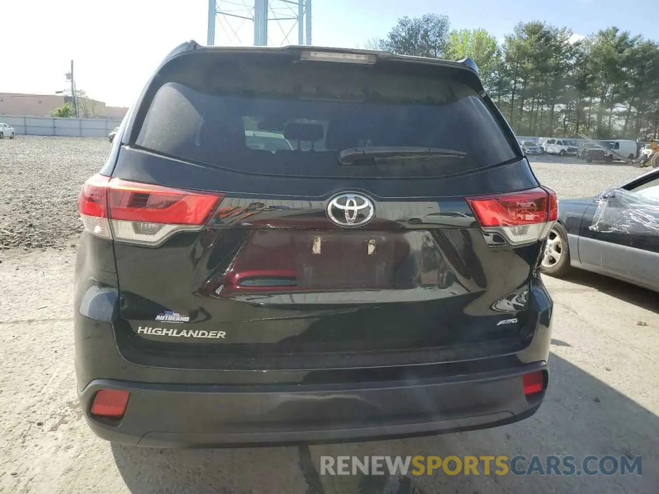 6 fotografías del automóvil dañado 5TDBZRFH1KS725302 TOYOTA HIGHLANDER 2019