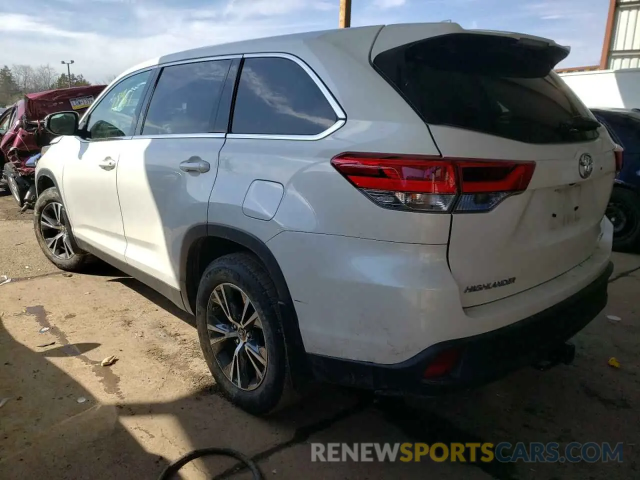 3 fotografías del automóvil dañado 5TDBZRFH1KS730838 TOYOTA HIGHLANDER 2019