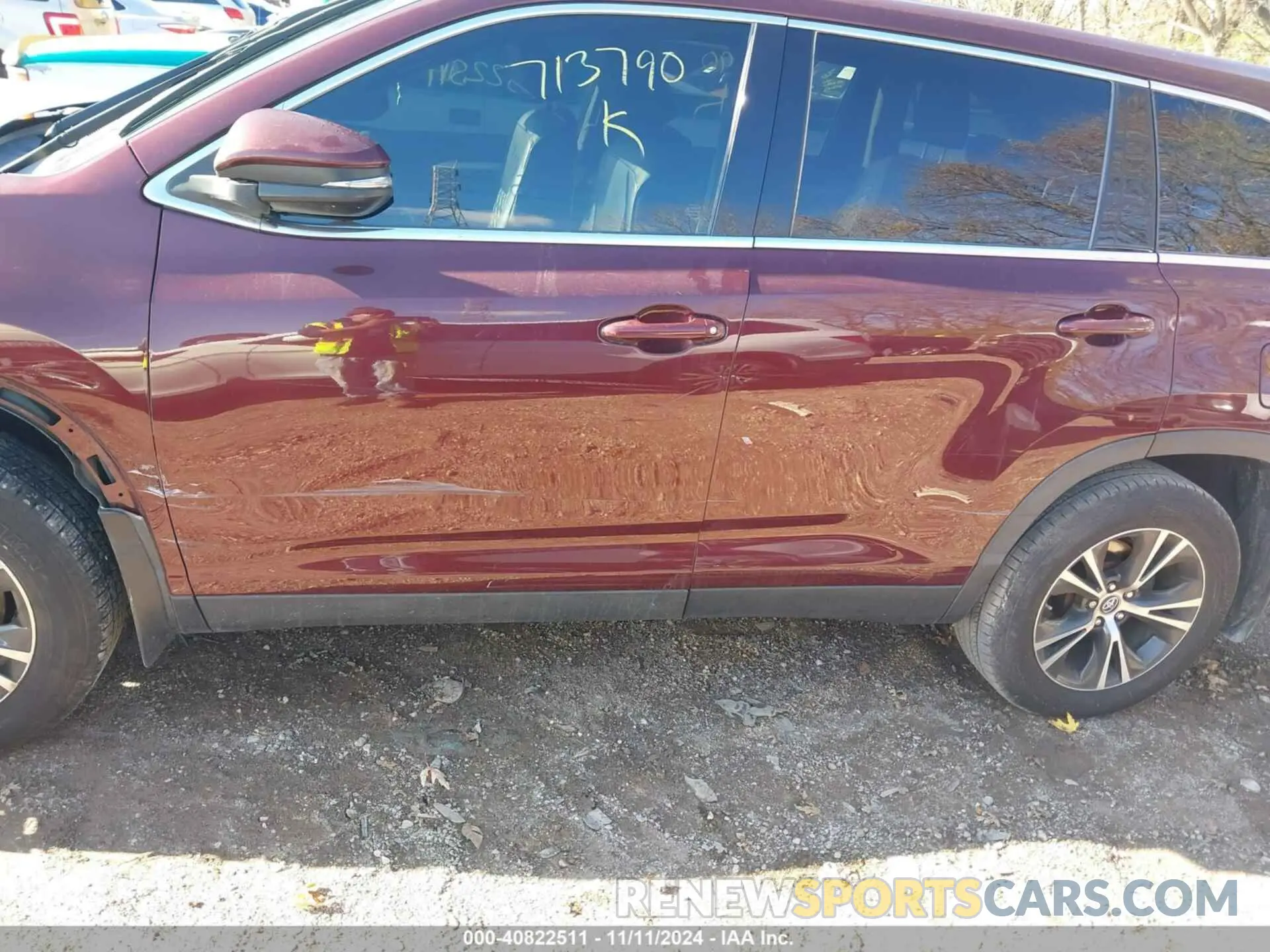 14 fotografías del automóvil dañado 5TDBZRFH2KS713790 TOYOTA HIGHLANDER 2019