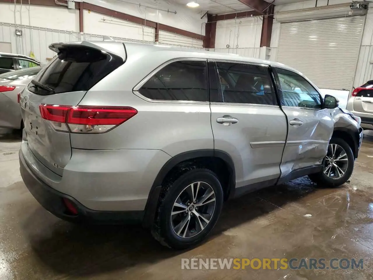 3 fotografías del automóvil dañado 5TDBZRFH2KS738981 TOYOTA HIGHLANDER 2019