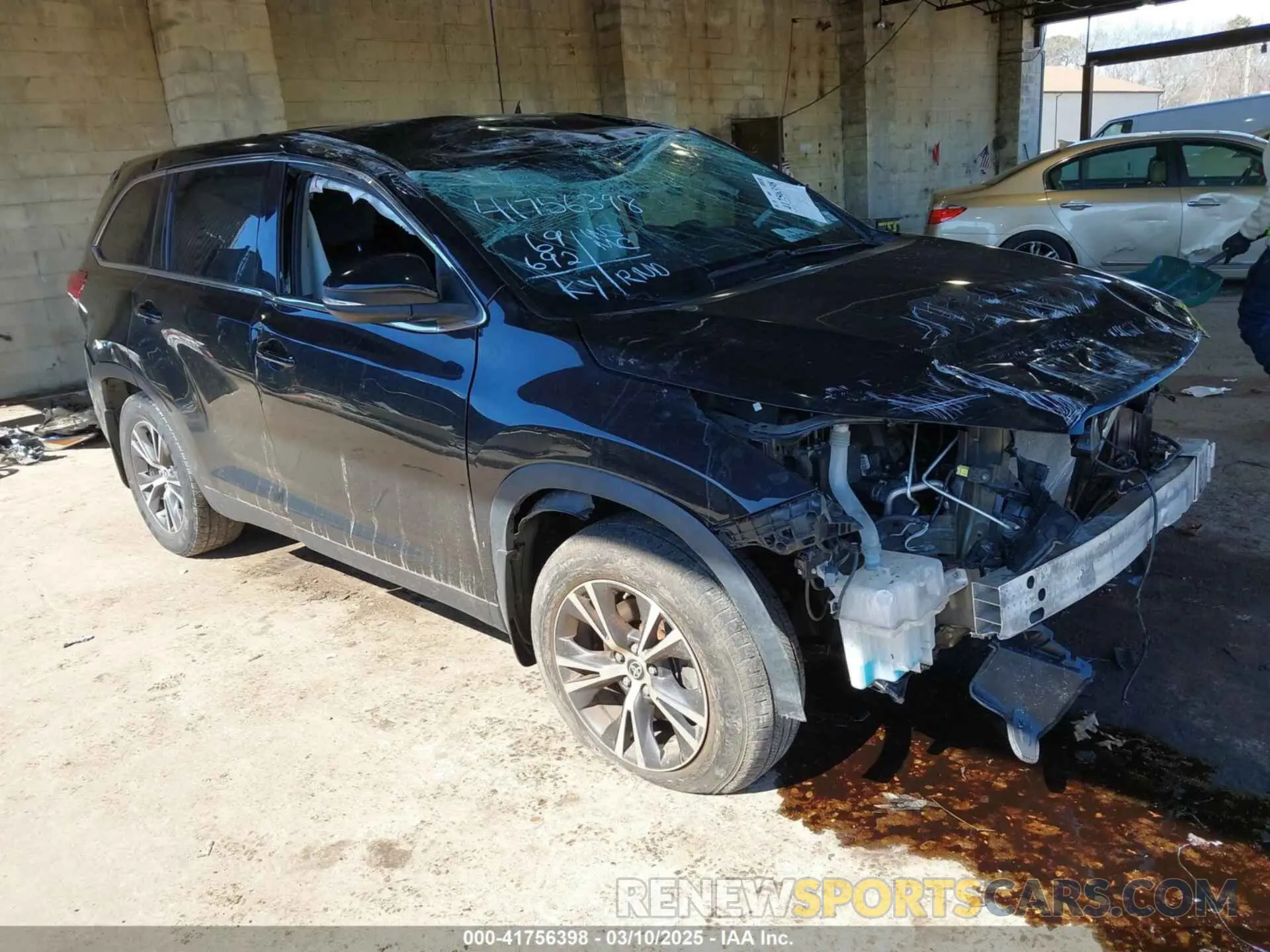 1 fotografías del automóvil dañado 5TDBZRFH2KS743601 TOYOTA HIGHLANDER 2019