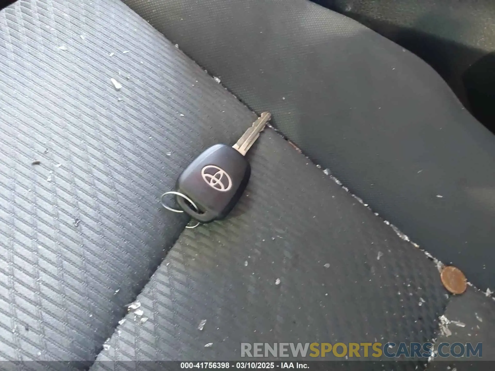 11 fotografías del automóvil dañado 5TDBZRFH2KS743601 TOYOTA HIGHLANDER 2019