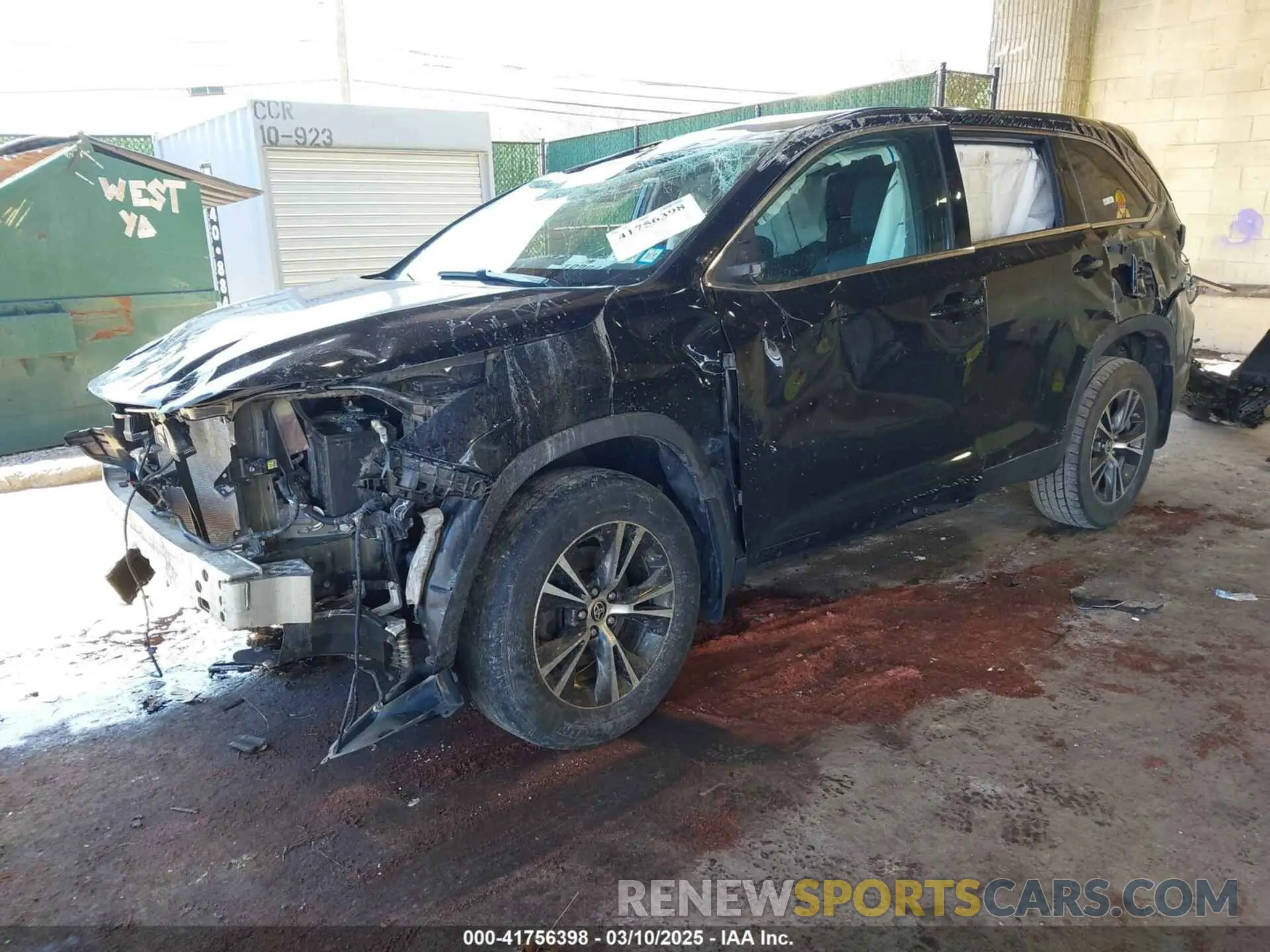 2 fotografías del automóvil dañado 5TDBZRFH2KS743601 TOYOTA HIGHLANDER 2019