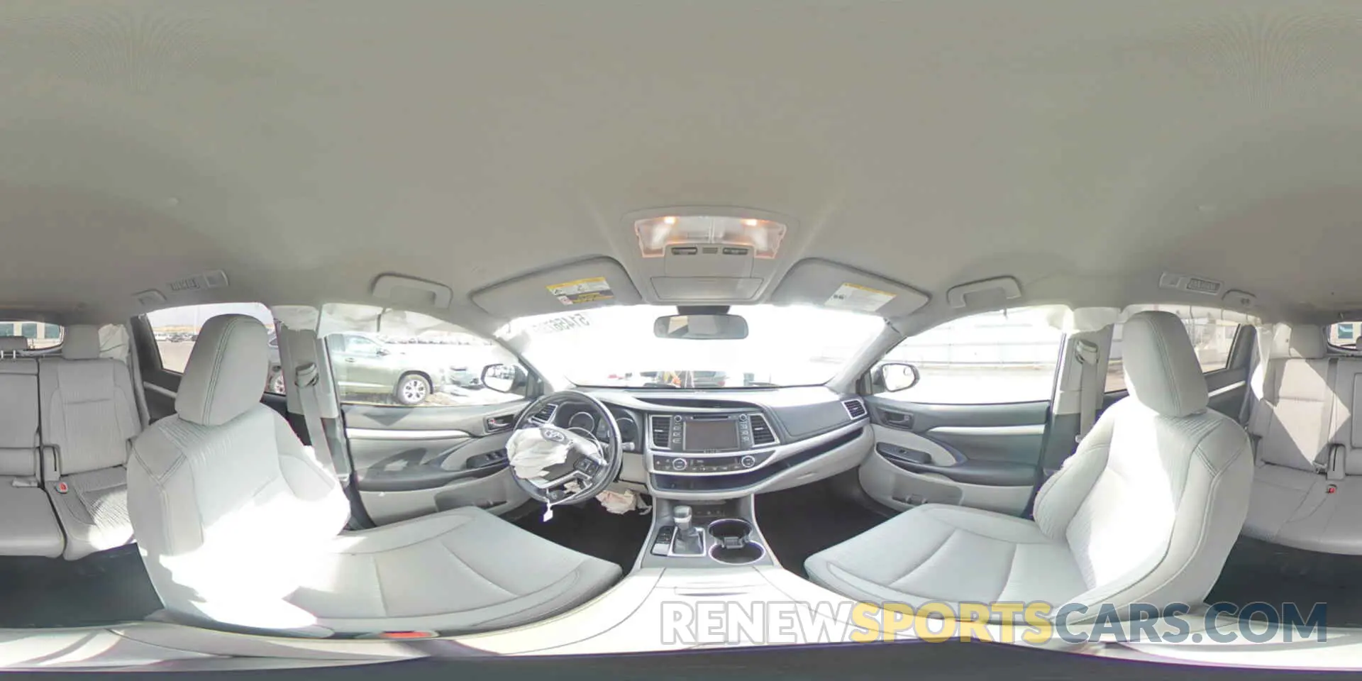 18 fotografías del automóvil dañado 5TDBZRFH2KS927680 TOYOTA HIGHLANDER 2019