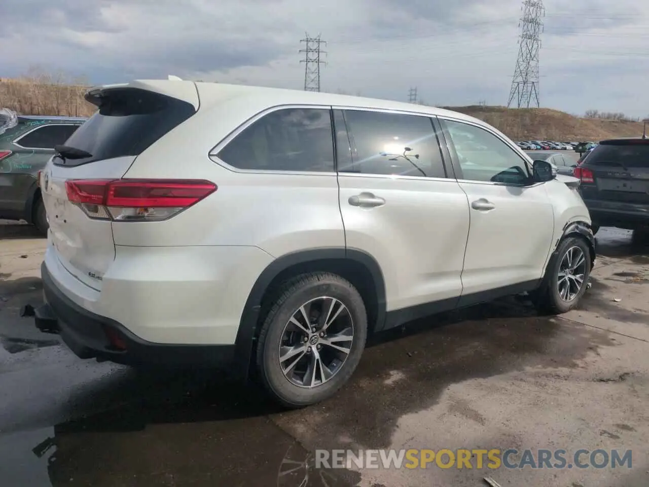 3 fotografías del automóvil dañado 5TDBZRFH2KS927680 TOYOTA HIGHLANDER 2019