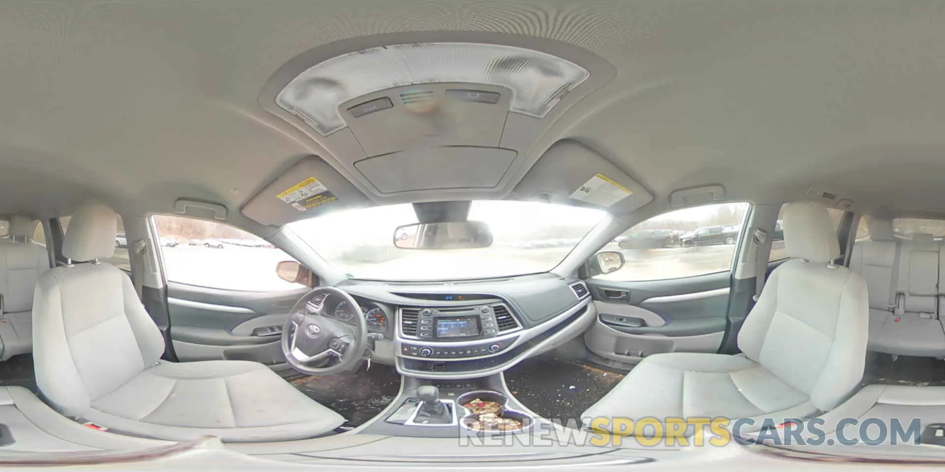 16 fotografías del automóvil dañado 5TDBZRFH2KS993873 TOYOTA HIGHLANDER 2019