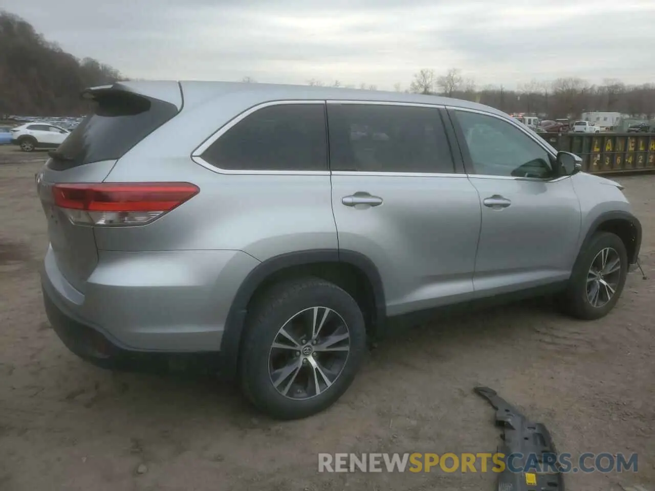 3 fotografías del automóvil dañado 5TDBZRFH2KS993873 TOYOTA HIGHLANDER 2019