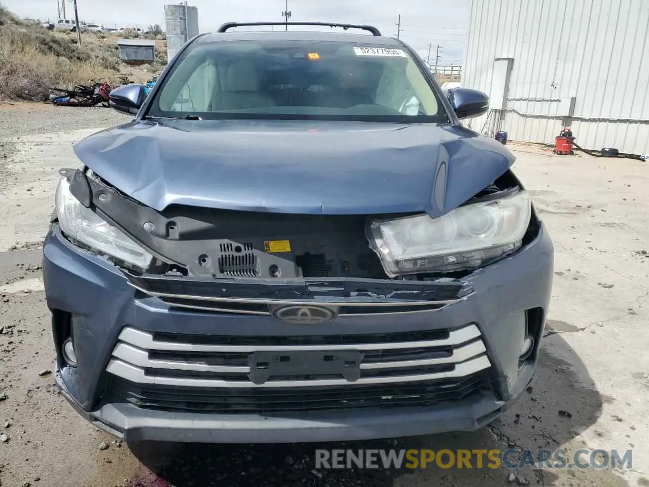 5 fotografías del automóvil dañado 5TDBZRFH3KS960817 TOYOTA HIGHLANDER 2019