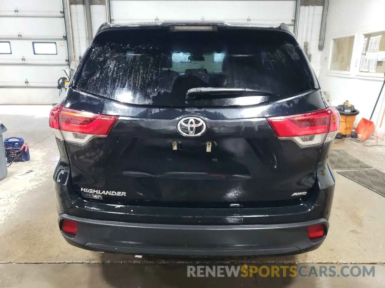 6 fotografías del automóvil dañado 5TDBZRFH3KS963541 TOYOTA HIGHLANDER 2019