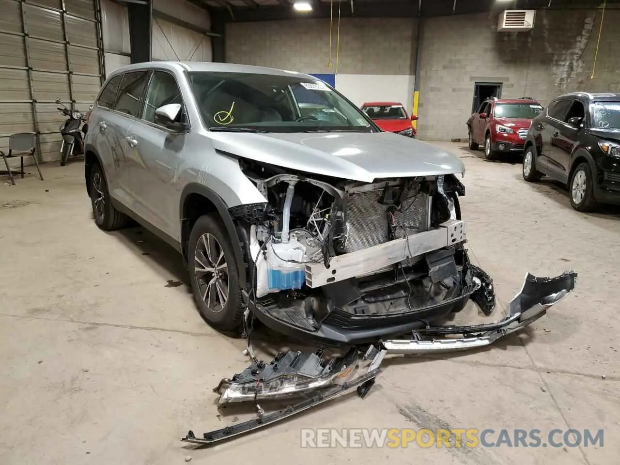 1 fotografías del automóvil dañado 5TDBZRFH4KS918625 TOYOTA HIGHLANDER 2019