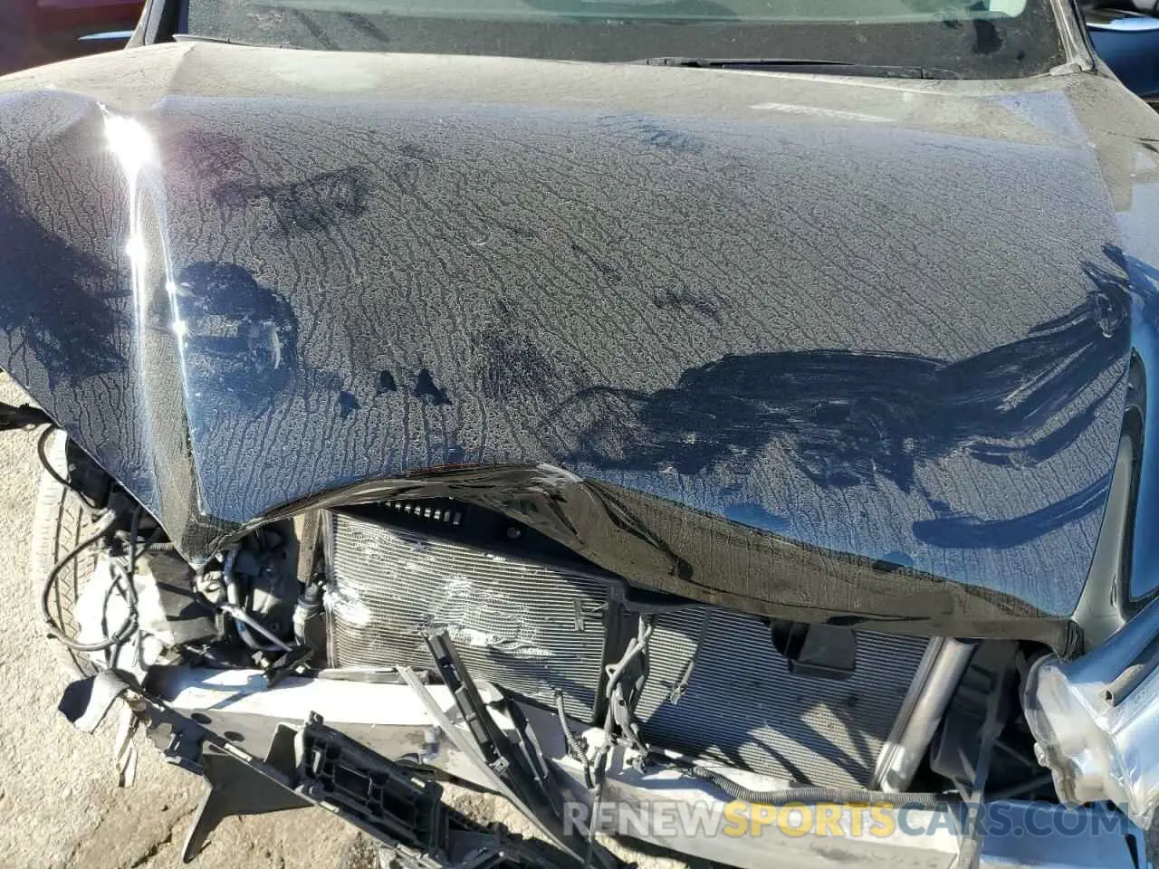 12 fotografías del automóvil dañado 5TDBZRFH4KS919841 TOYOTA HIGHLANDER 2019
