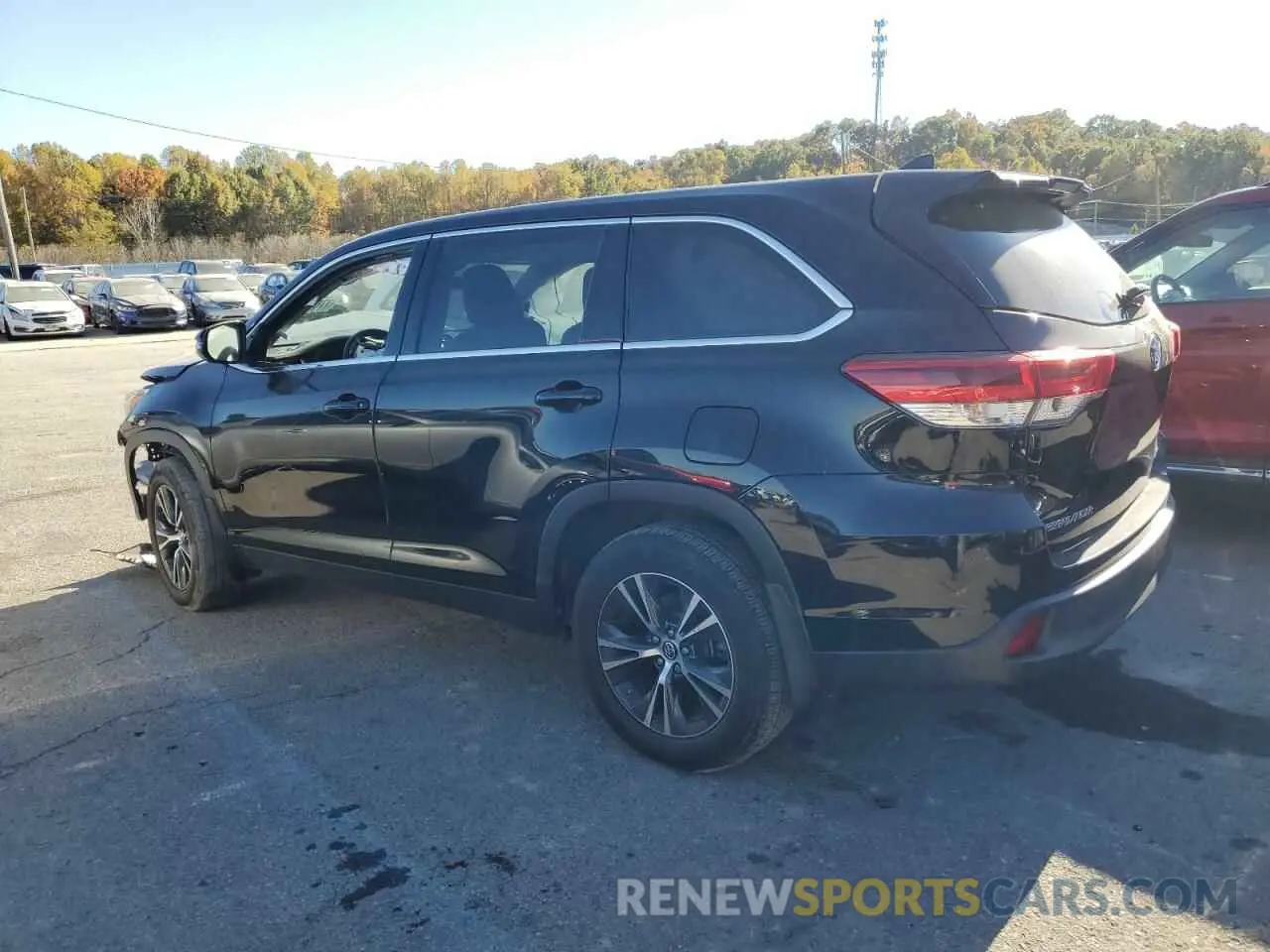 2 fotografías del automóvil dañado 5TDBZRFH4KS919841 TOYOTA HIGHLANDER 2019