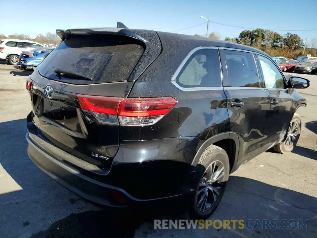 3 fotografías del automóvil dañado 5TDBZRFH4KS919841 TOYOTA HIGHLANDER 2019