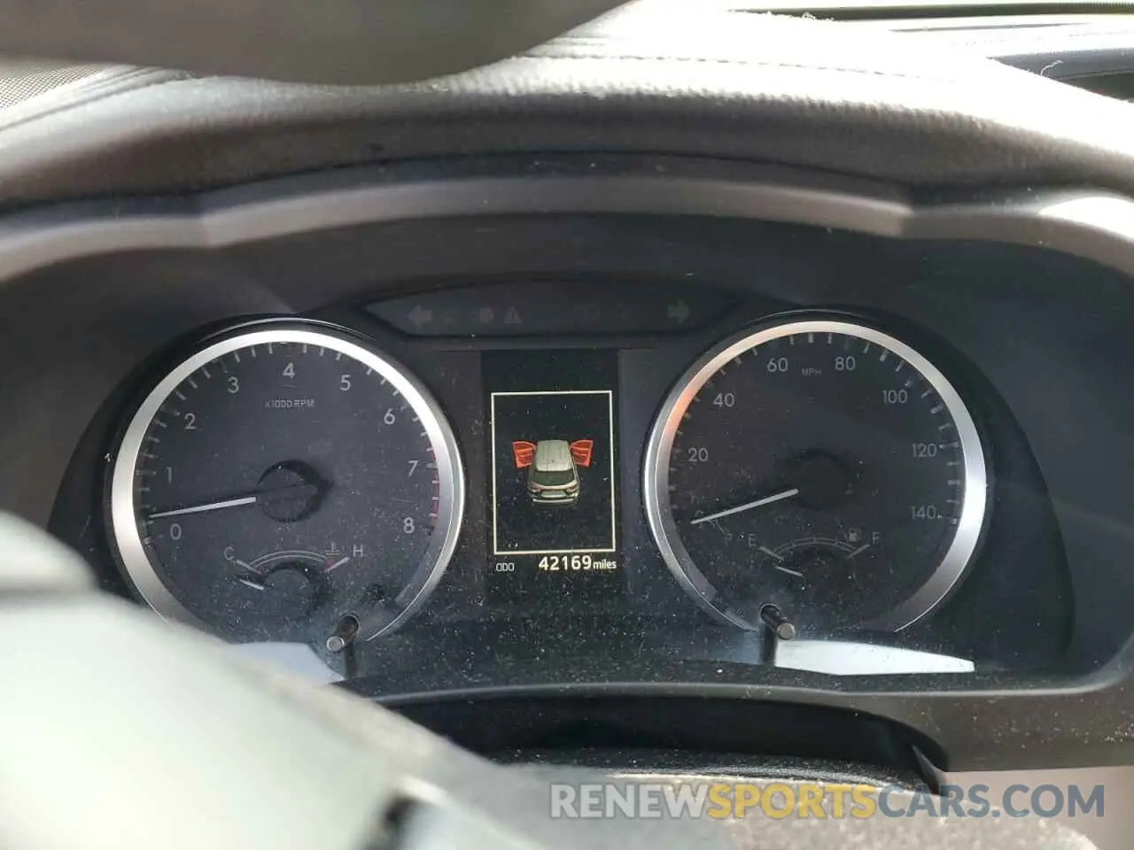 9 fotografías del automóvil dañado 5TDBZRFH5KS707188 TOYOTA HIGHLANDER 2019