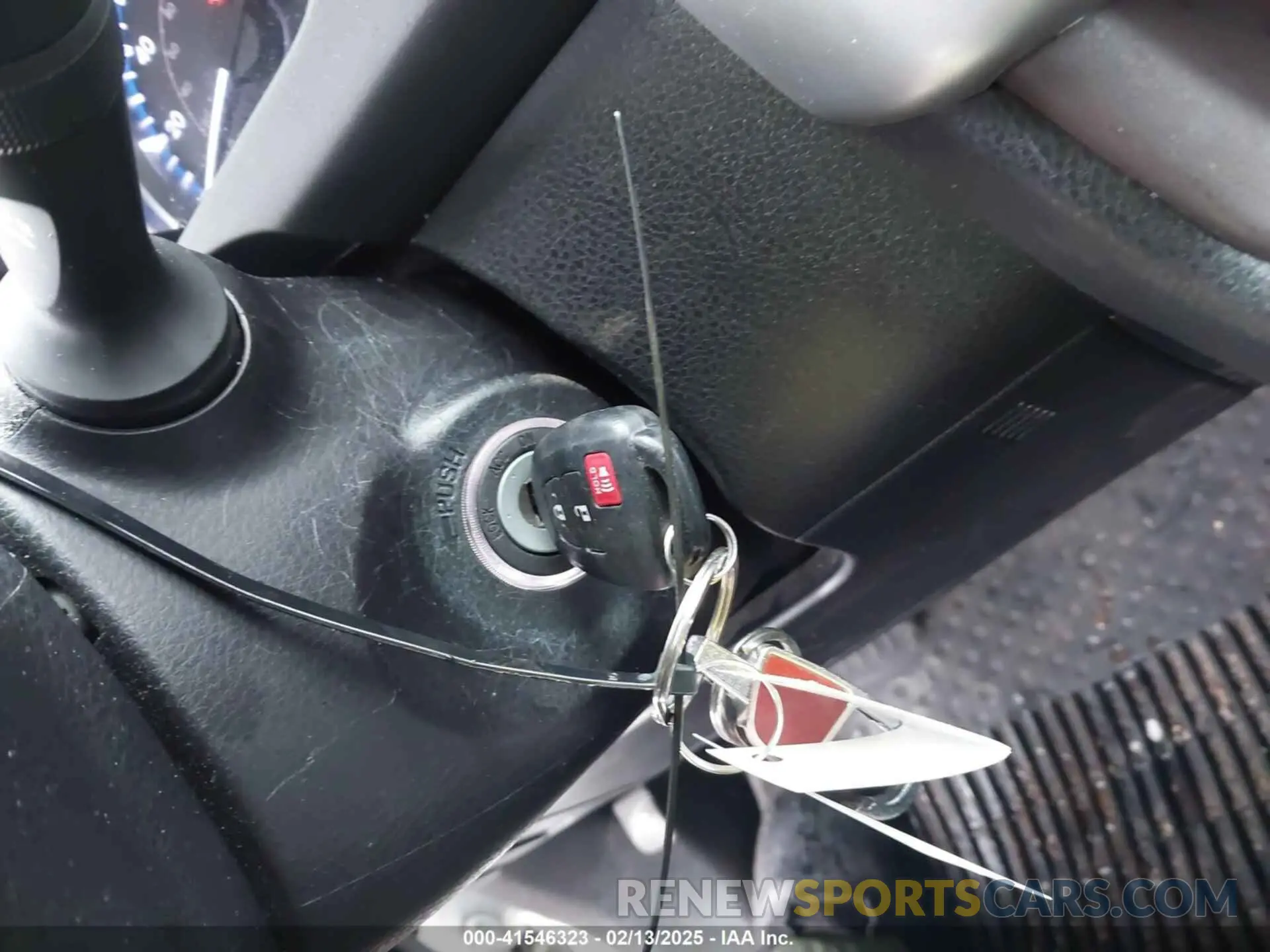 11 fotografías del automóvil dañado 5TDBZRFH5KS720457 TOYOTA HIGHLANDER 2019