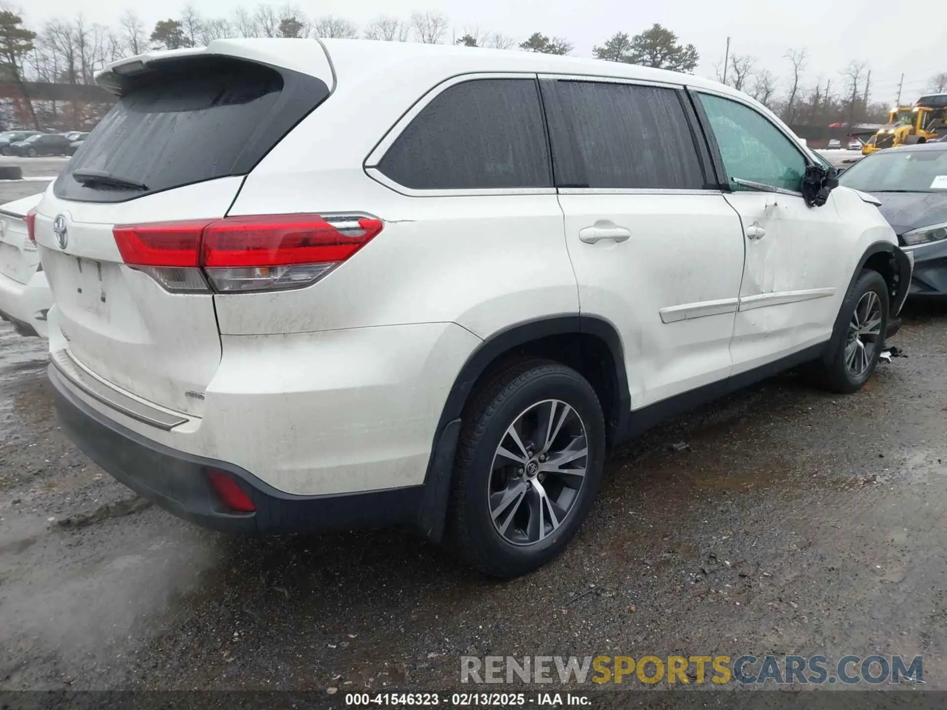 4 fotografías del automóvil dañado 5TDBZRFH5KS720457 TOYOTA HIGHLANDER 2019