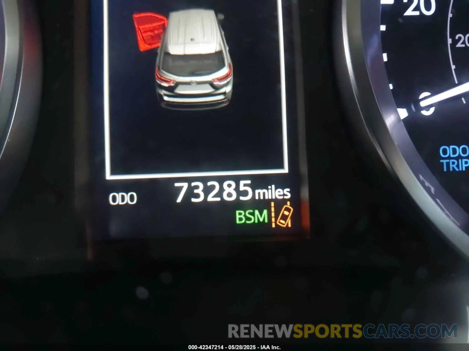 15 fotografías del automóvil dañado 5TDBZRFH5KS736089 TOYOTA HIGHLANDER 2019