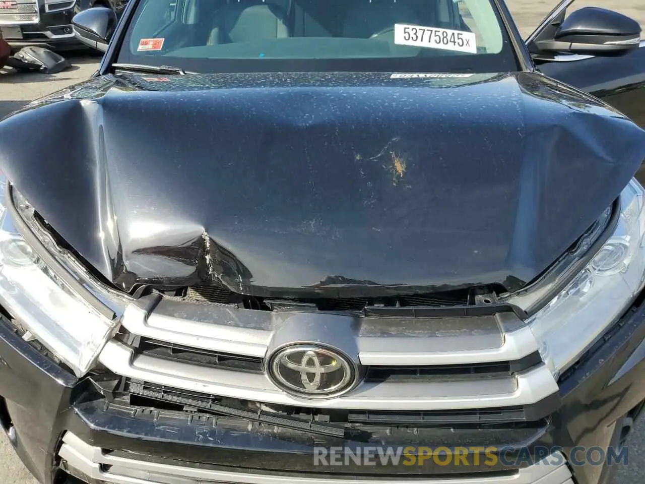 12 fotografías del automóvil dañado 5TDBZRFH5KS739042 TOYOTA HIGHLANDER 2019
