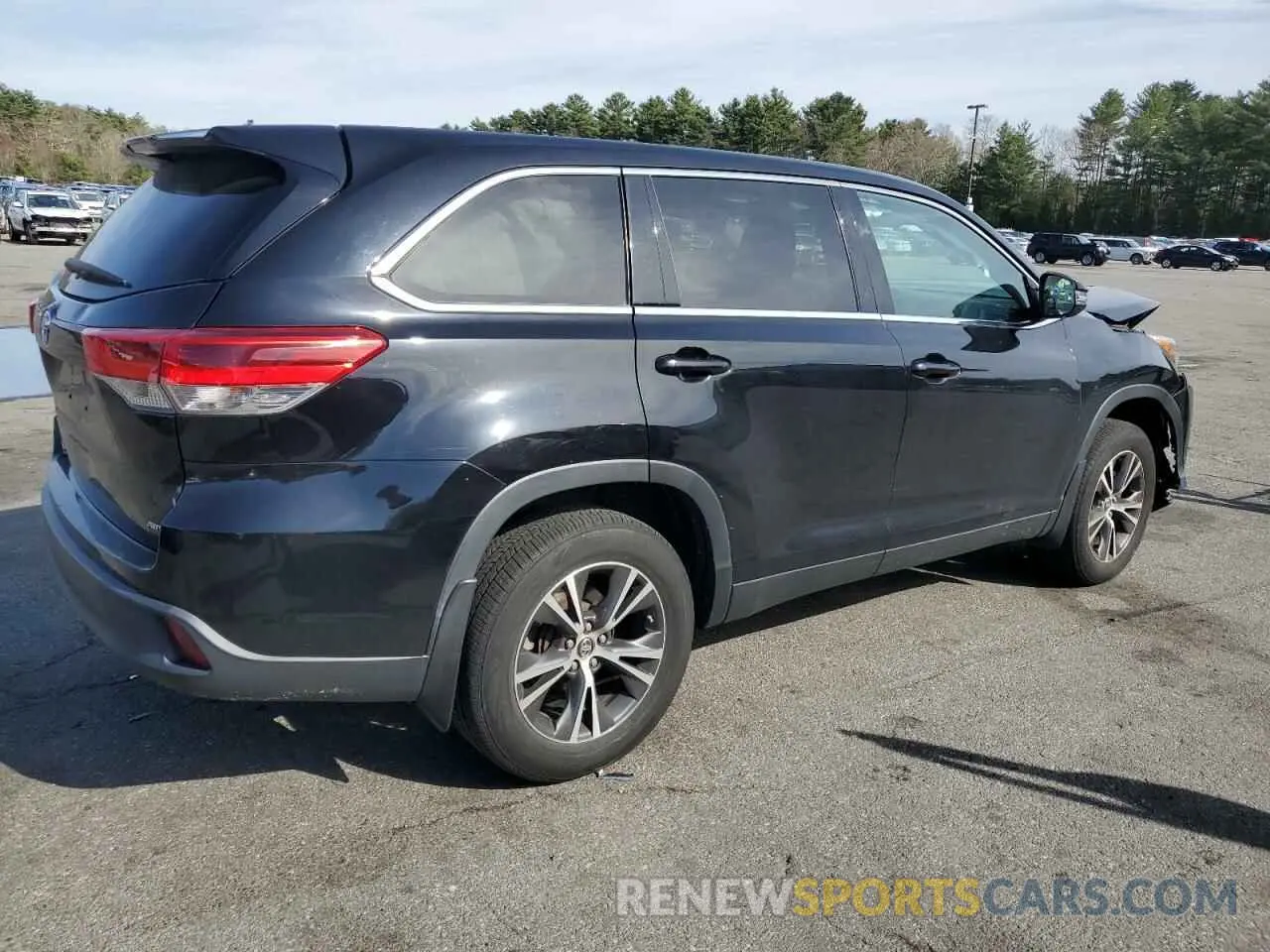 3 fotografías del automóvil dañado 5TDBZRFH5KS739042 TOYOTA HIGHLANDER 2019