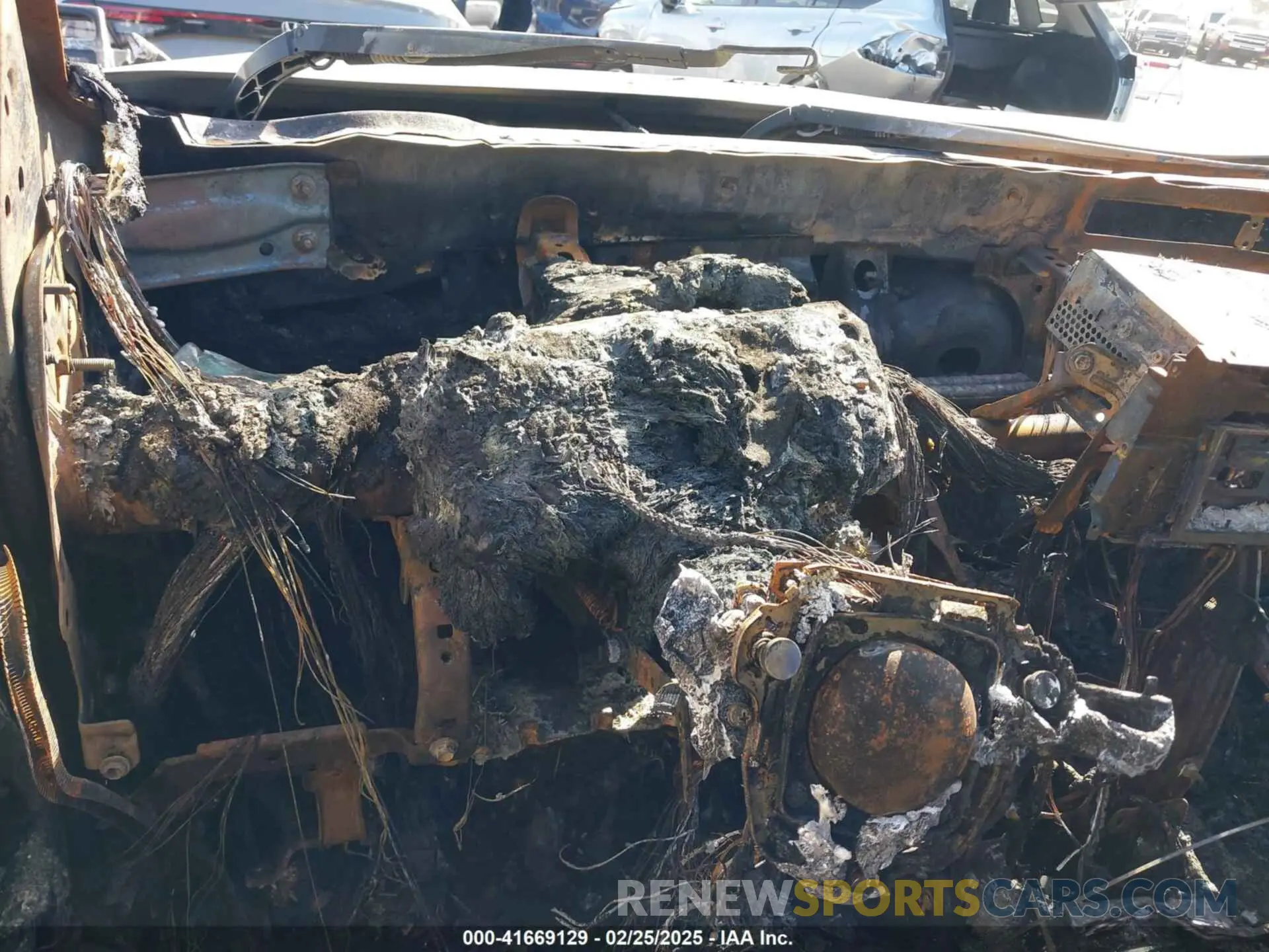 14 fotografías del automóvil dañado 5TDBZRFH5KS916530 TOYOTA HIGHLANDER 2019