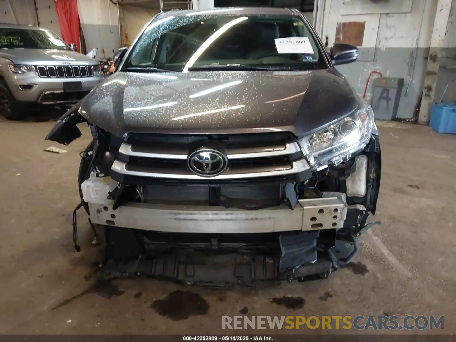 6 fotografías del automóvil dañado 5TDBZRFH7KS728639 TOYOTA HIGHLANDER 2019