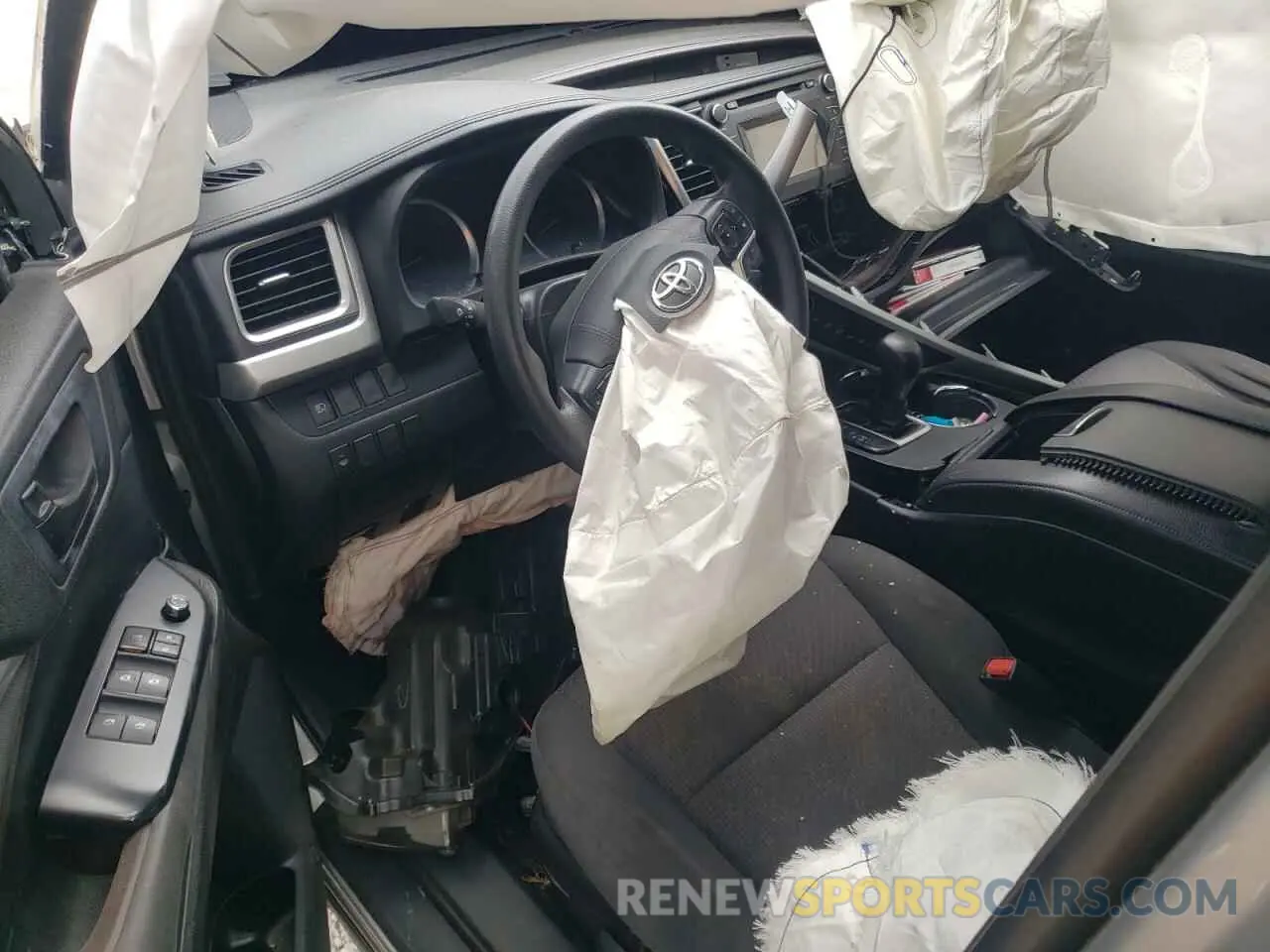 8 fotografías del automóvil dañado 5TDBZRFH7KS938335 TOYOTA HIGHLANDER 2019