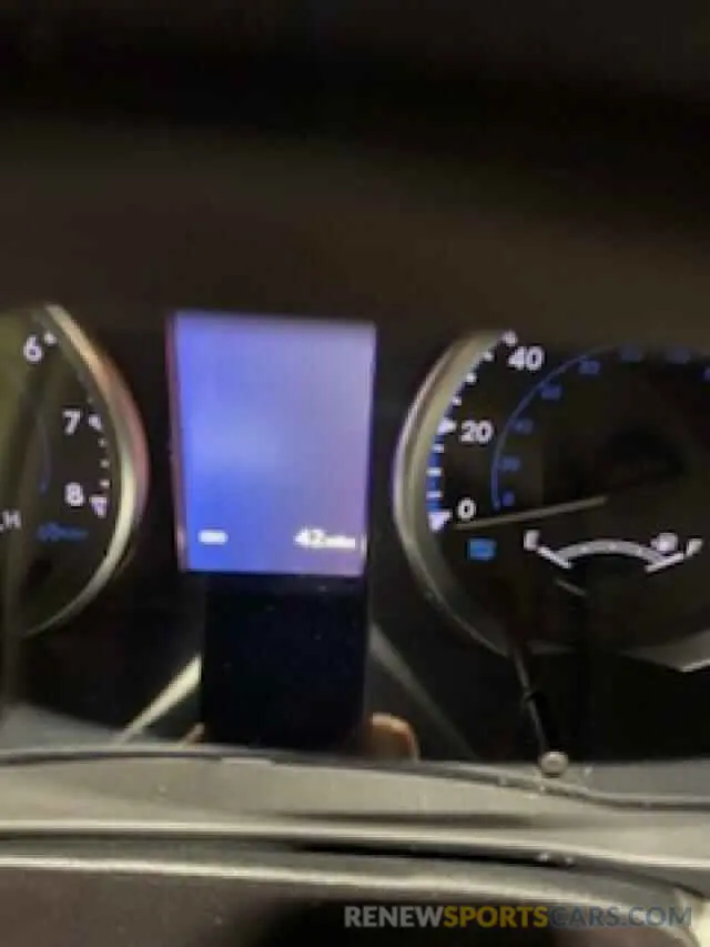 7 fotografías del automóvil dañado 5TDBZRFH7KS944507 TOYOTA HIGHLANDER 2019