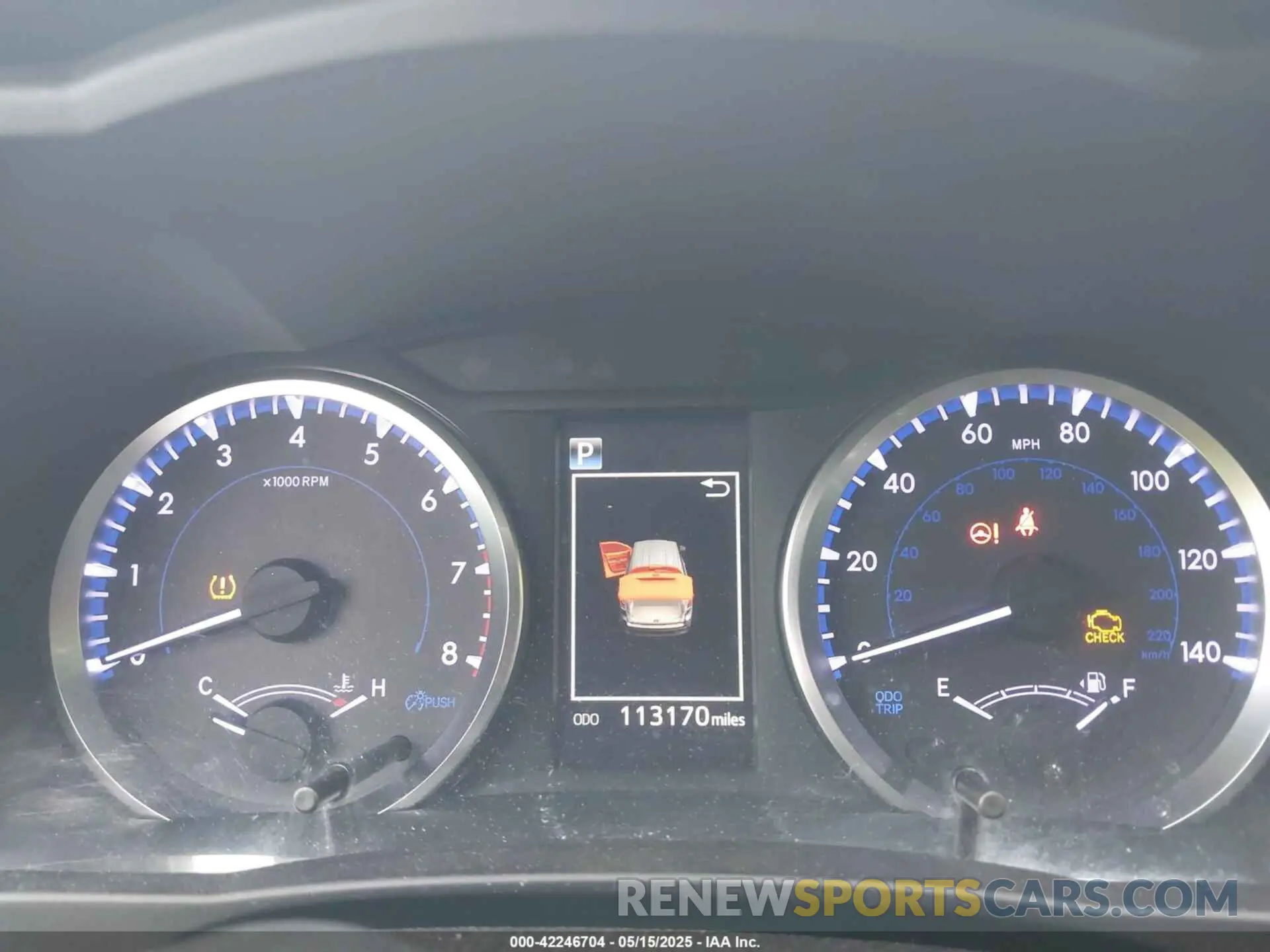 7 fotografías del automóvil dañado 5TDBZRFH7KS952896 TOYOTA HIGHLANDER 2019