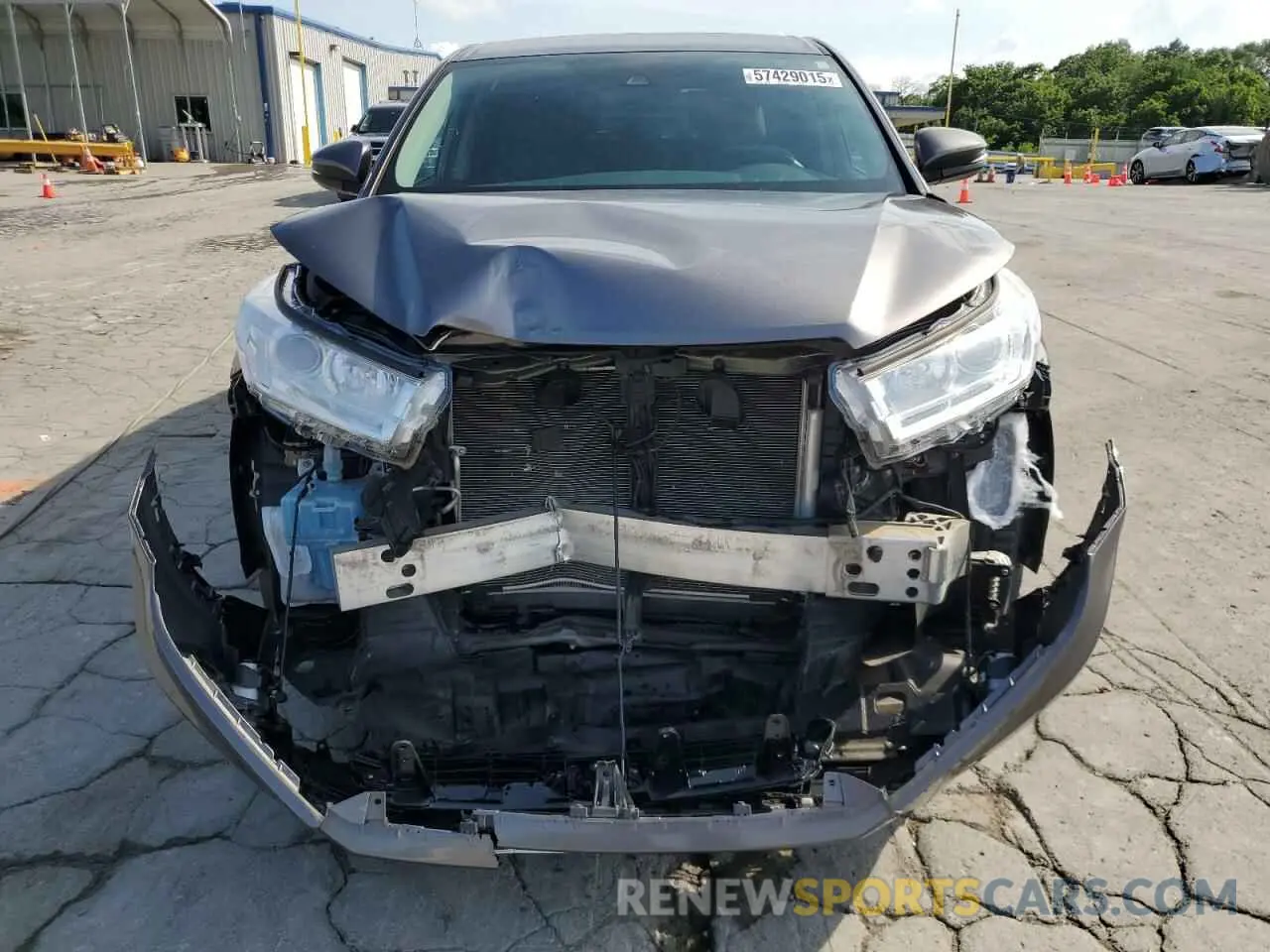 5 fotografías del automóvil dañado 5TDBZRFH7KS999815 TOYOTA HIGHLANDER 2019