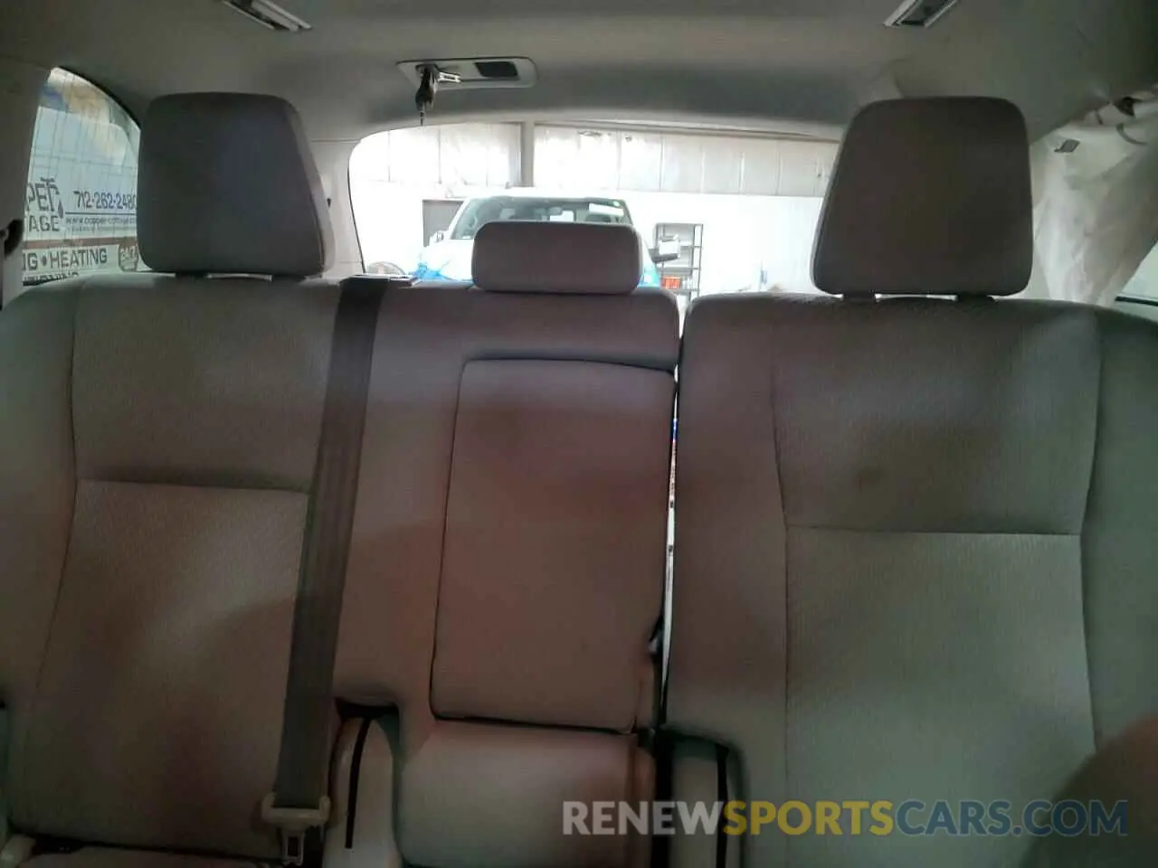 10 fotografías del automóvil dañado 5TDBZRFH8KS726401 TOYOTA HIGHLANDER 2019