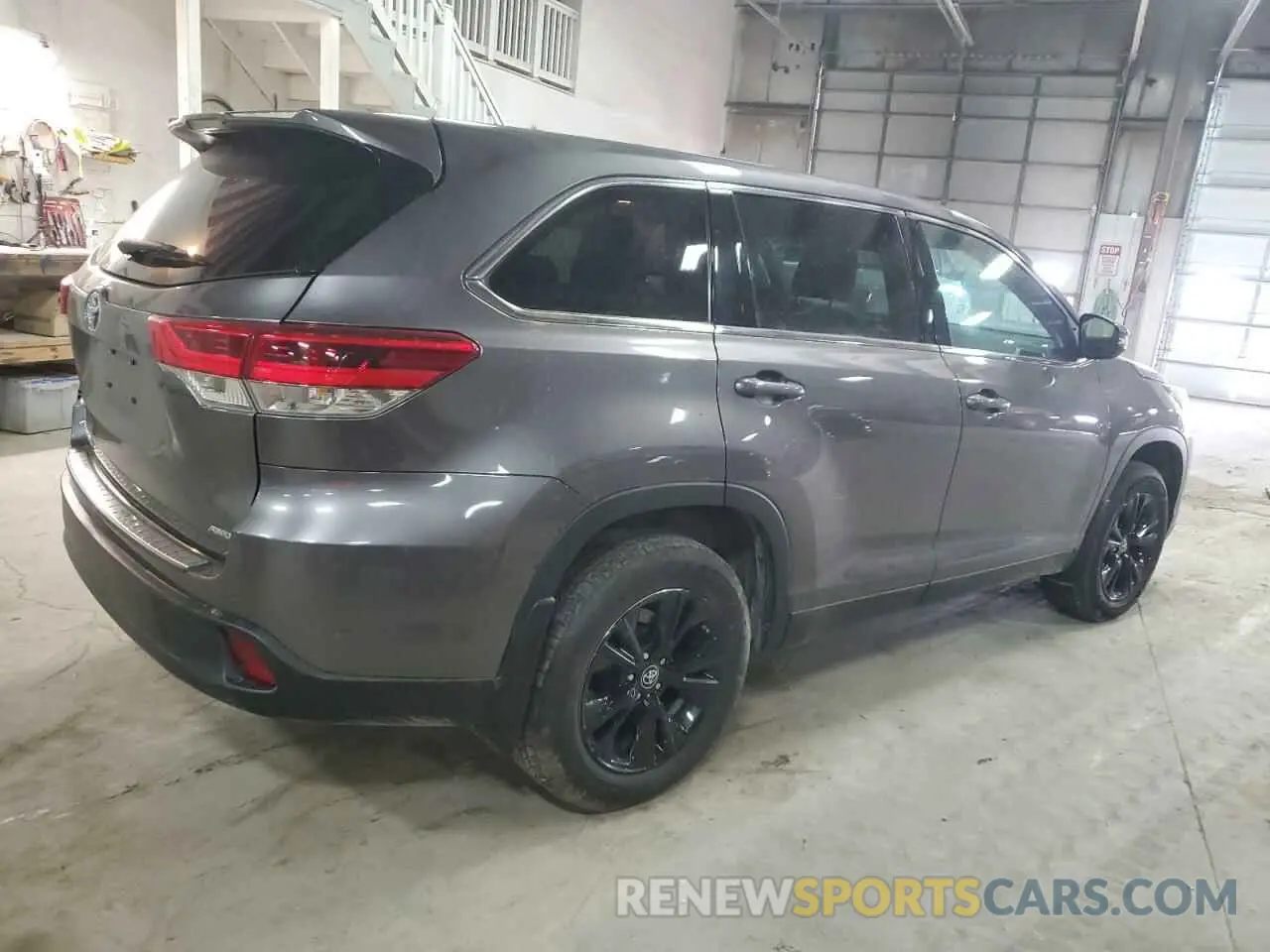 3 fotografías del automóvil dañado 5TDBZRFH8KS726401 TOYOTA HIGHLANDER 2019