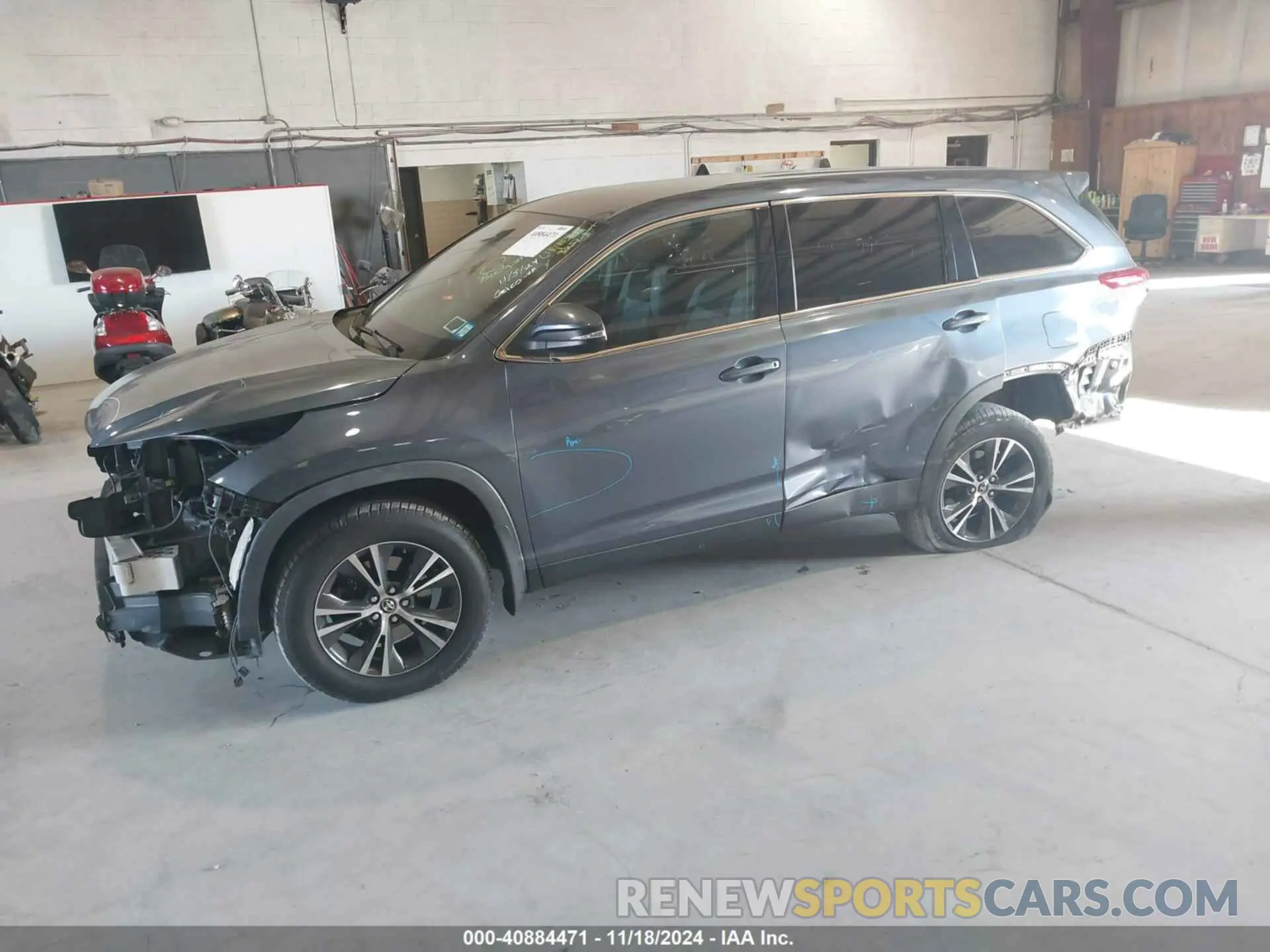 2 fotografías del automóvil dañado 5TDBZRFH8KS740959 TOYOTA HIGHLANDER 2019
