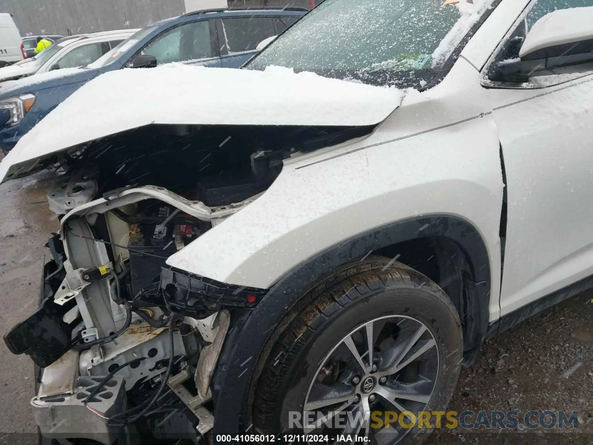 19 fotografías del automóvil dañado 5TDBZRFH8KS919017 TOYOTA HIGHLANDER 2019