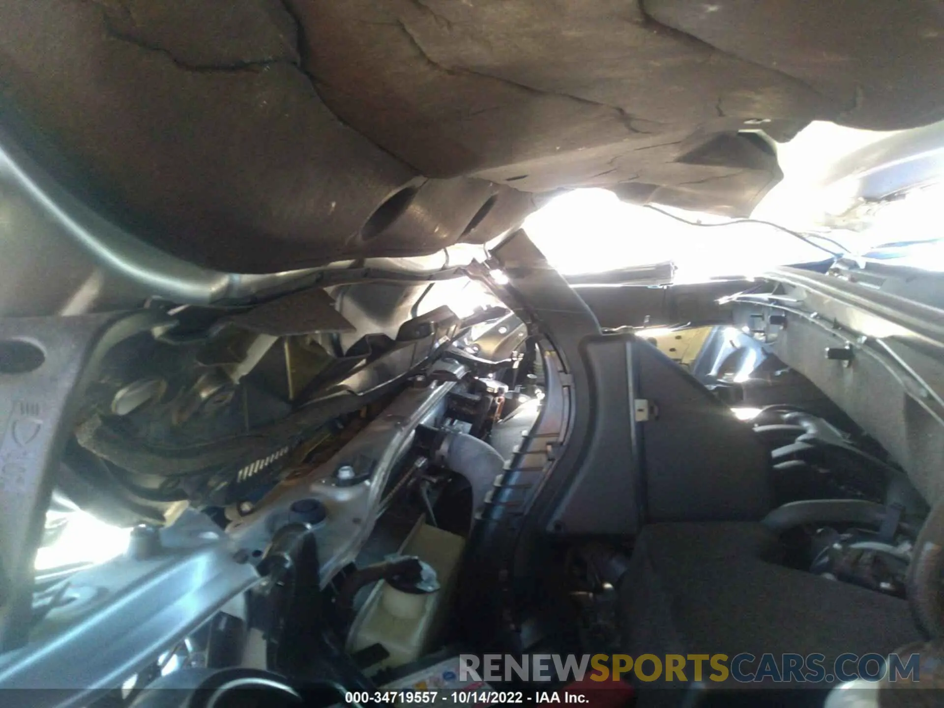 10 fotografías del automóvil dañado 5TDBZRFH8KS968492 TOYOTA HIGHLANDER 2019