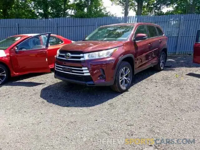 2 fotografías del automóvil dañado 5TDBZRFH9KS916501 TOYOTA HIGHLANDER 2019