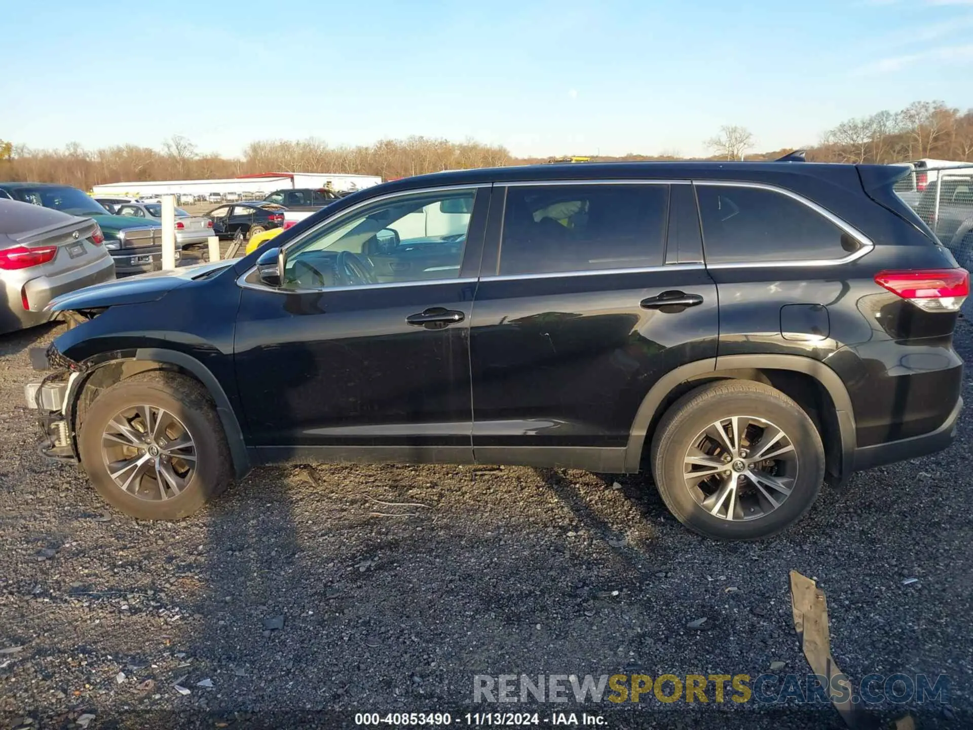 15 fotografías del automóvil dañado 5TDBZRFH9KS958859 TOYOTA HIGHLANDER 2019