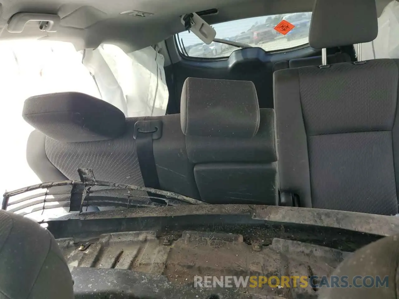 10 fotografías del automóvil dañado 5TDBZRFH9KS964046 TOYOTA HIGHLANDER 2019